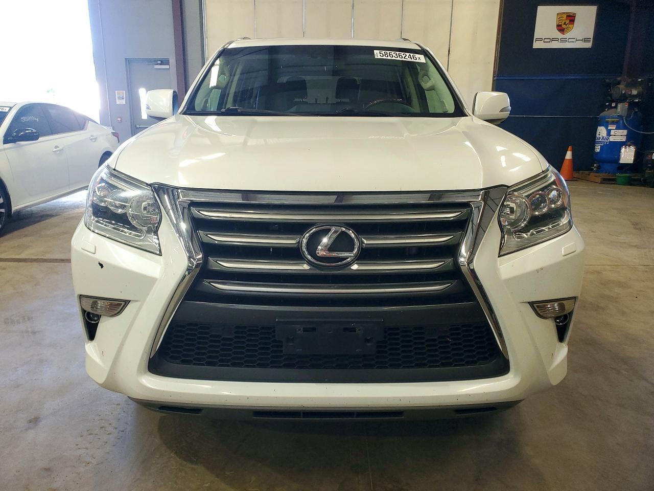2017 LEXUS GX 460 — фото 5