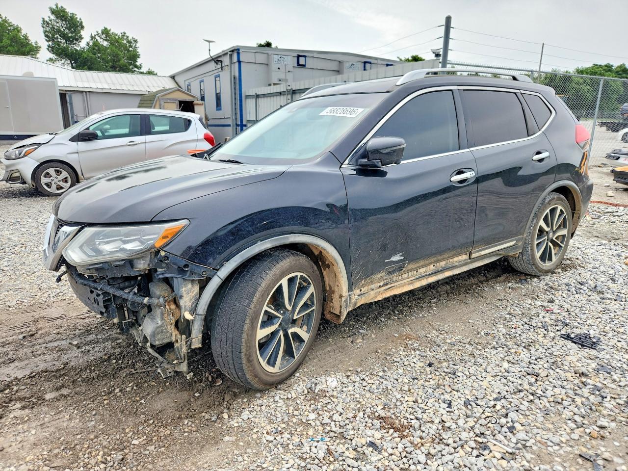 2017 NISSAN ROGUE — фото 1