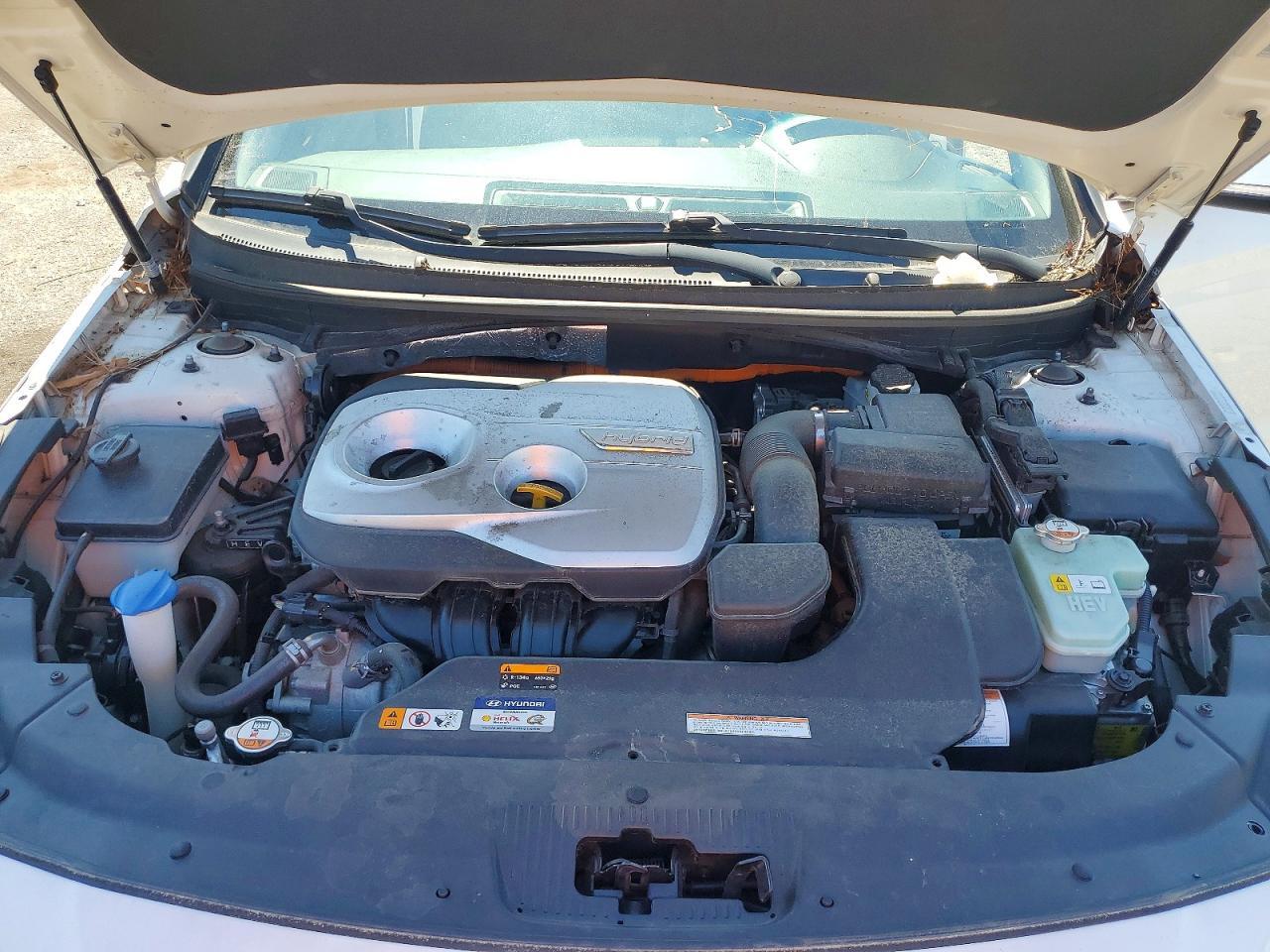 HYUNDAI SONATA HYBRID