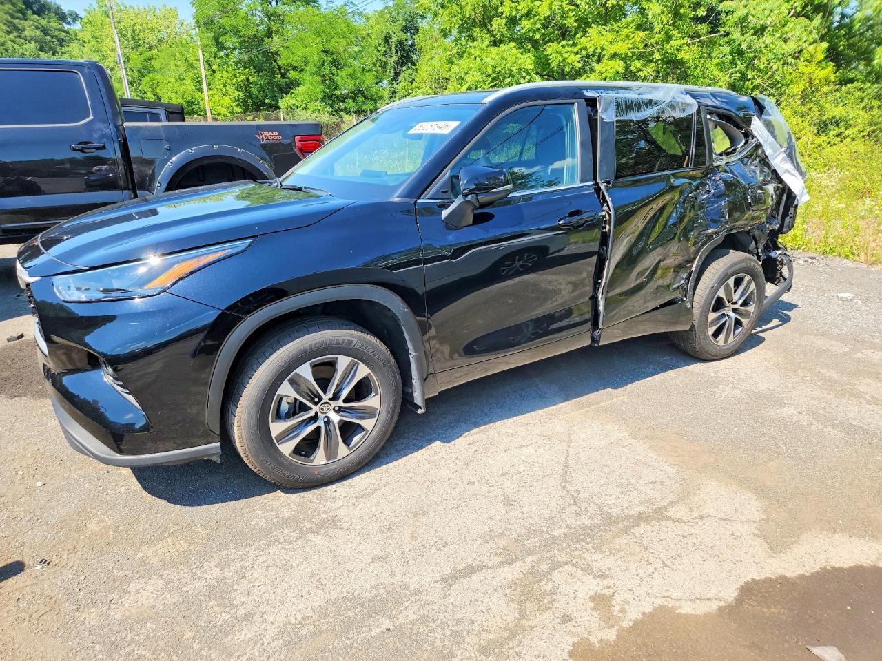 2026 TOYOTA HIGHLANDER — фото 1