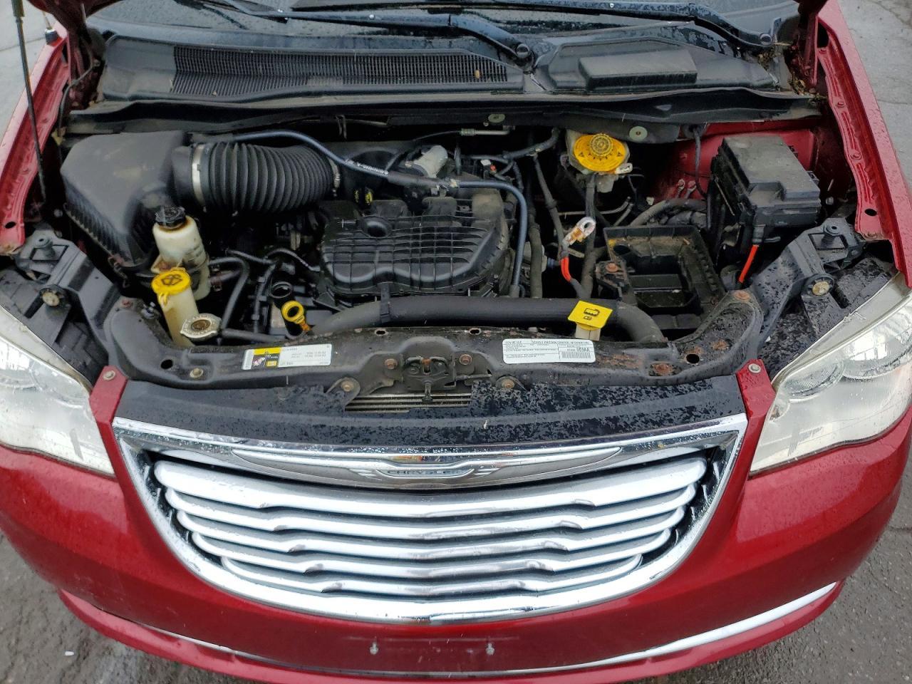 2016 CHRYSLER TOWN & COUNTRY — фото 12