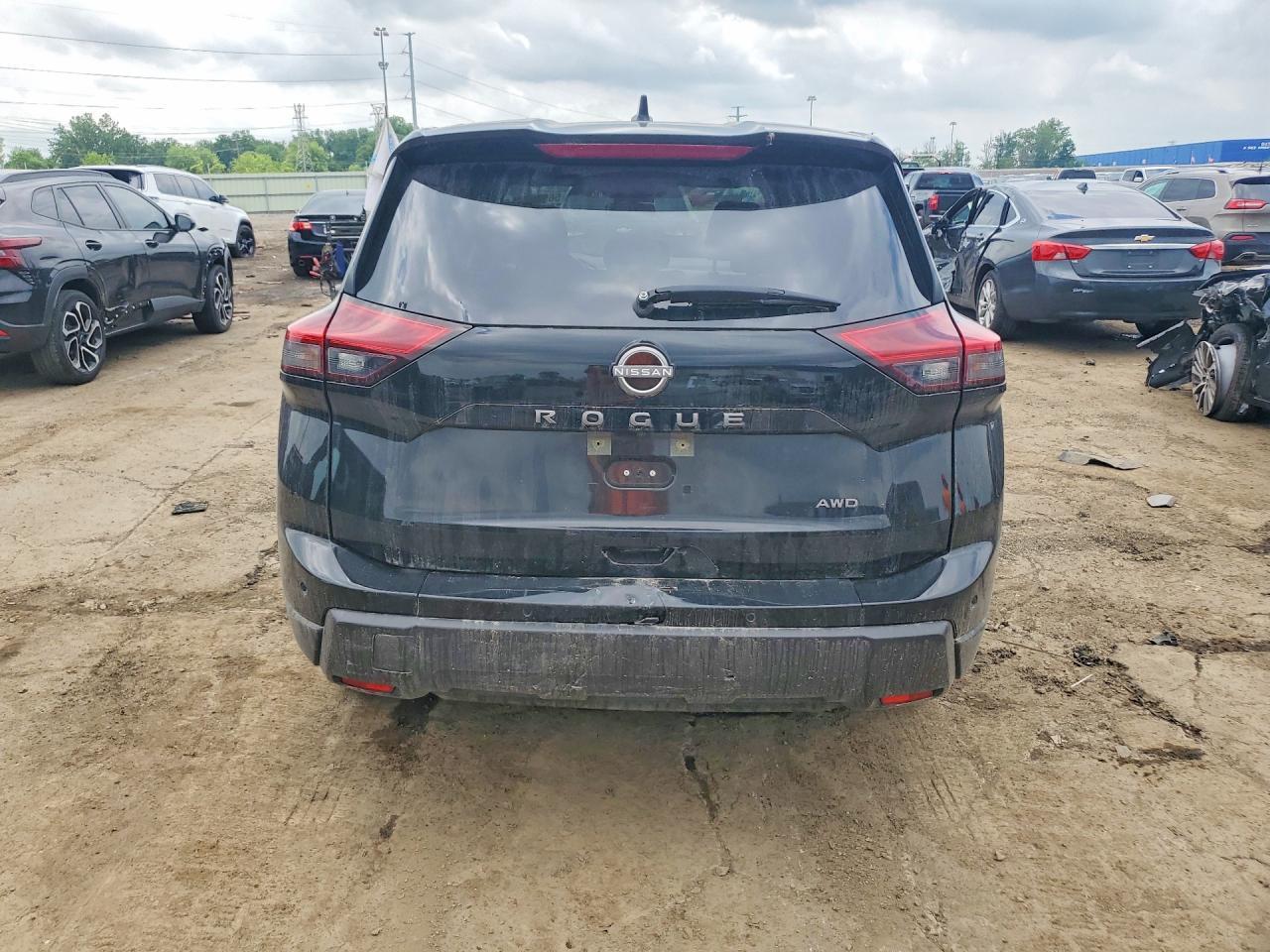 NISSAN ROGUE
