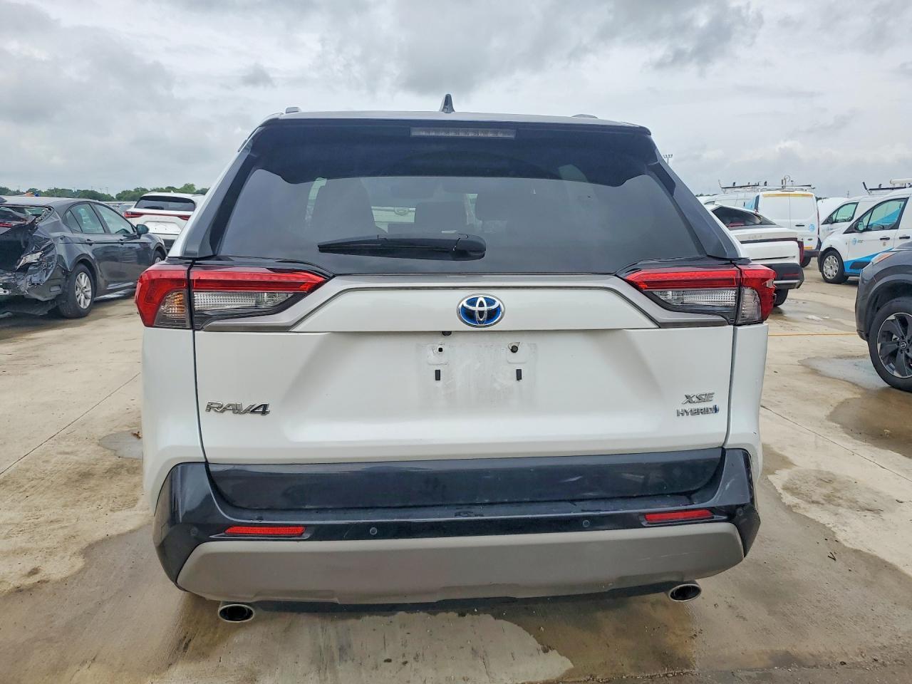 2024 TOYOTA RAV4 HYBRID — фото 6