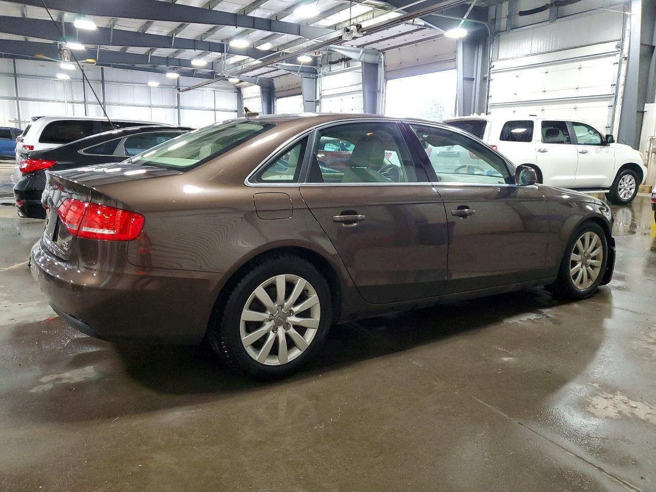 2011 AUDI A4 — фото 3