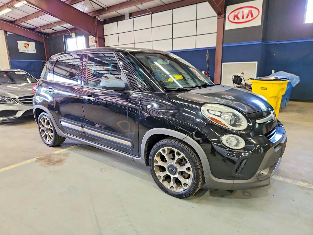 2014 FIAT 500L — фото 4