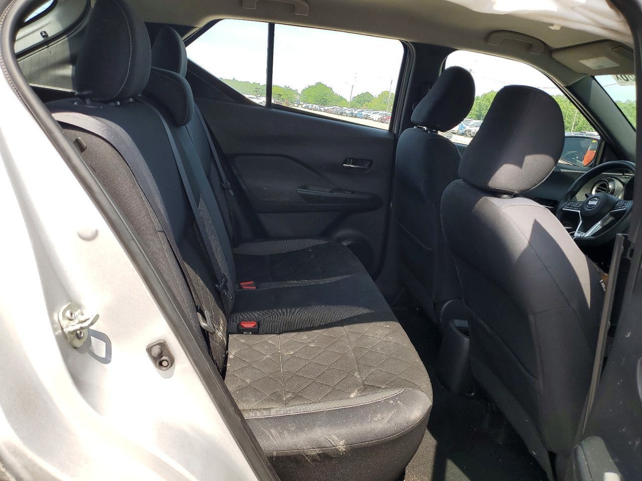 2019 NISSAN KICKS — фото 11