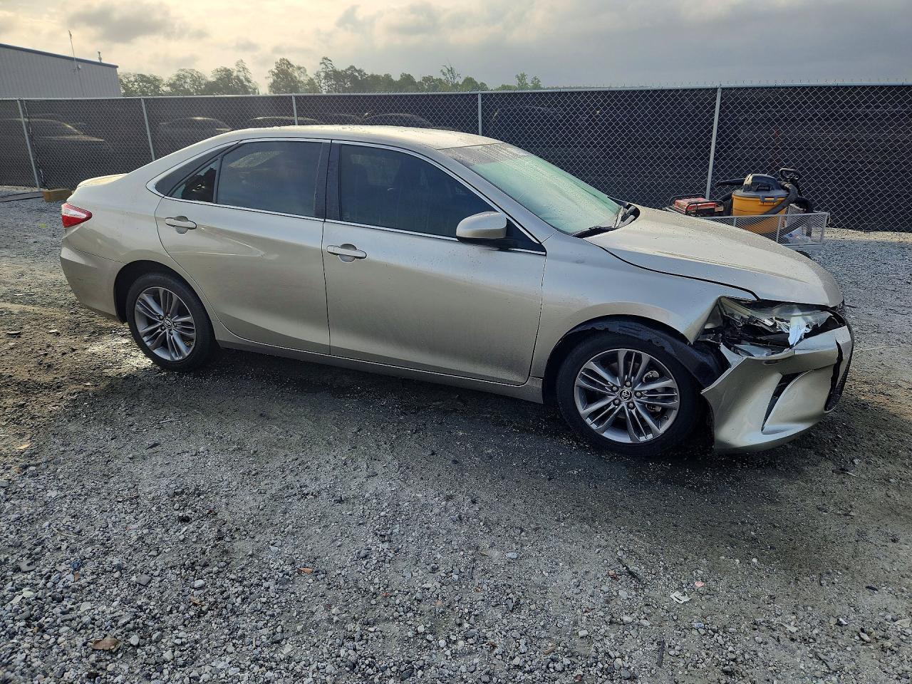 2015 TOYOTA CAMRY — фото 4