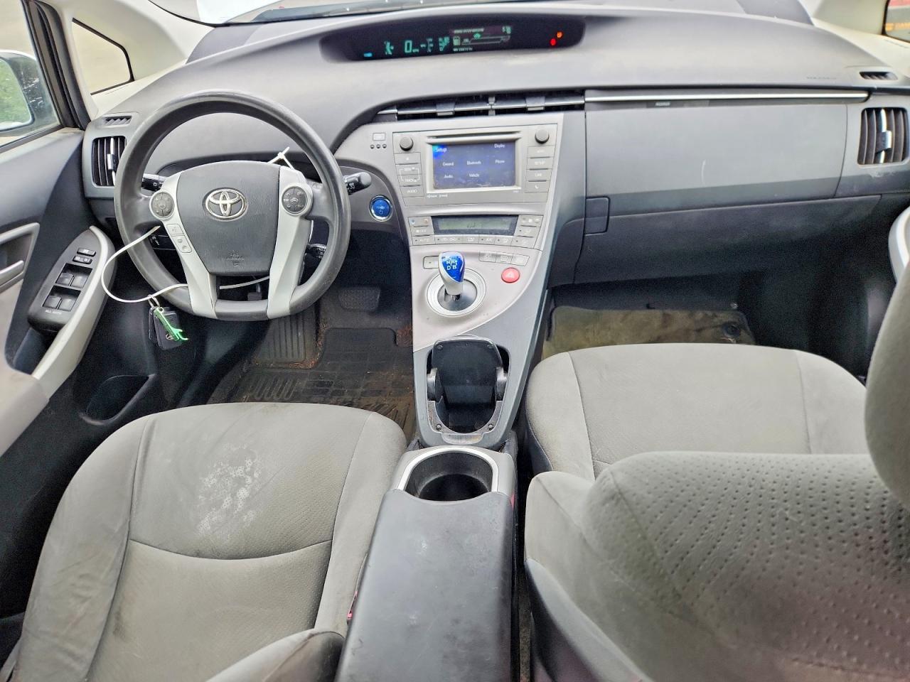 2012 TOYOTA PRIUS — фото 8