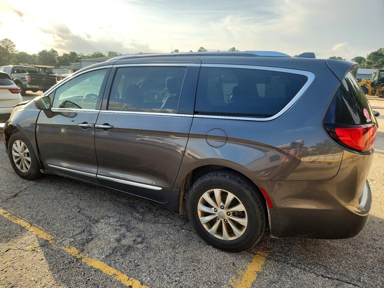 2019 CHRYSLER PACIFICA — фото 2