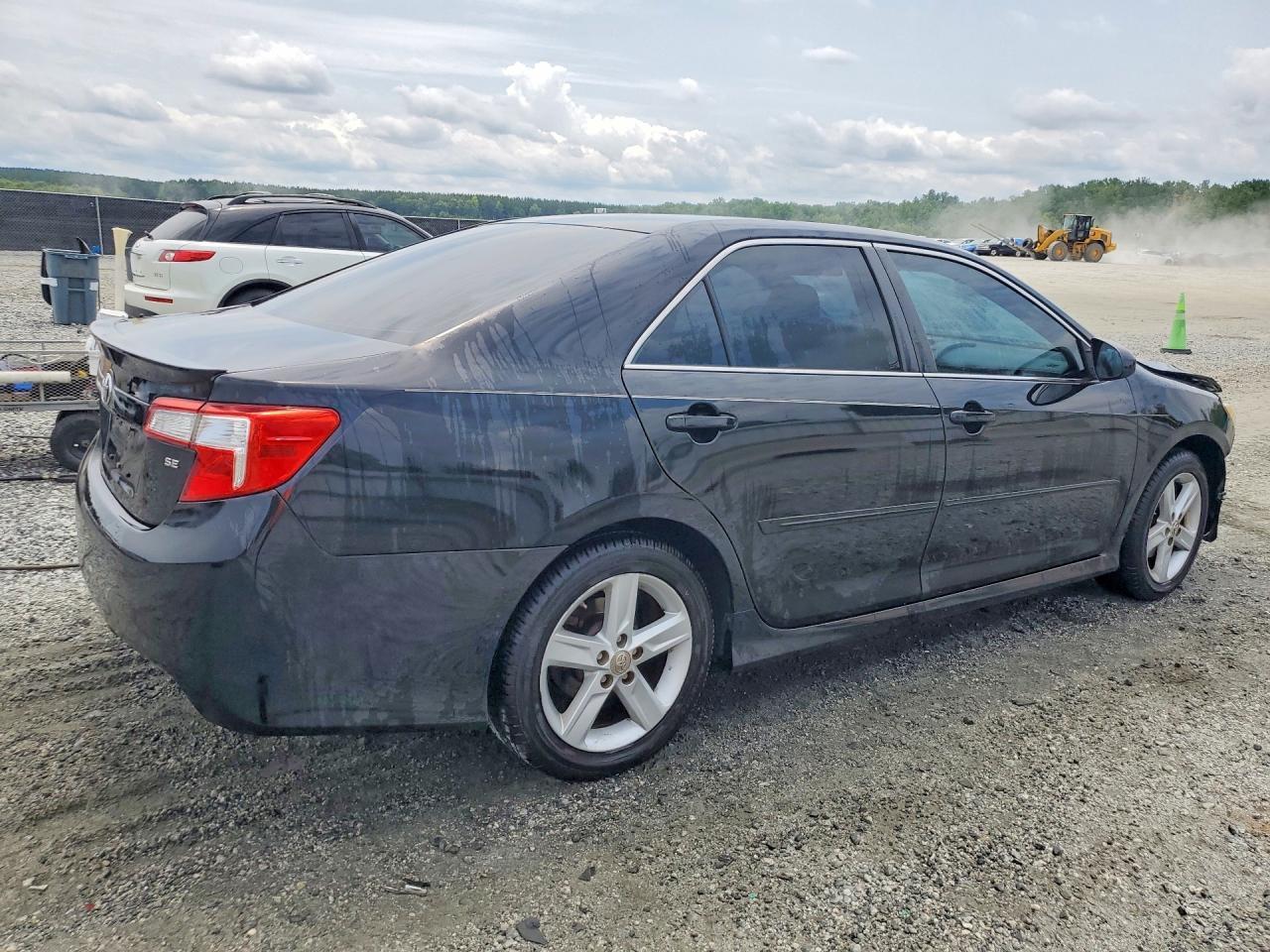 2012 TOYOTA CAMRY — фото 3