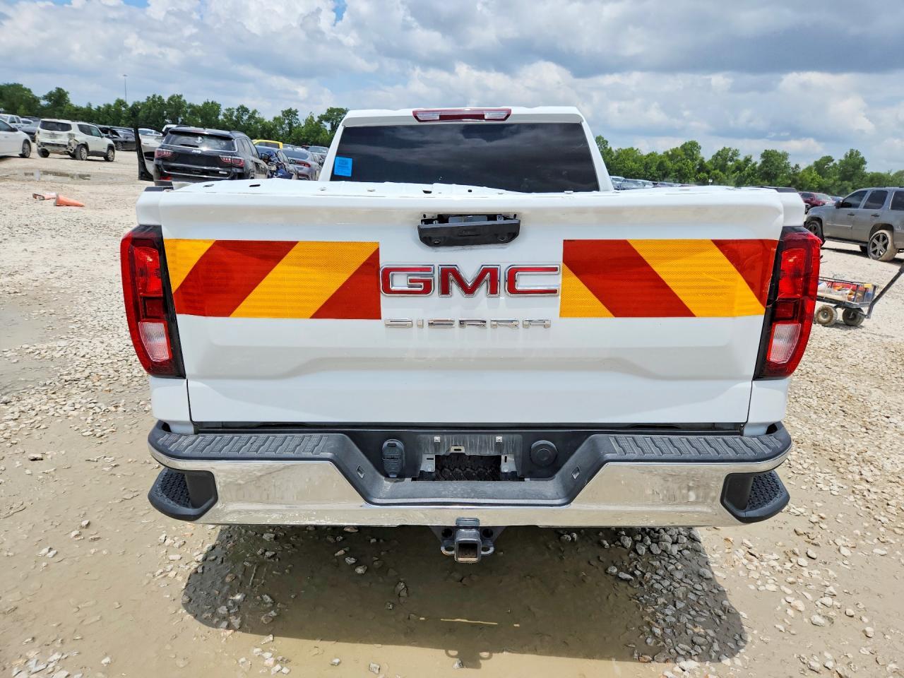 GMC SIERRA