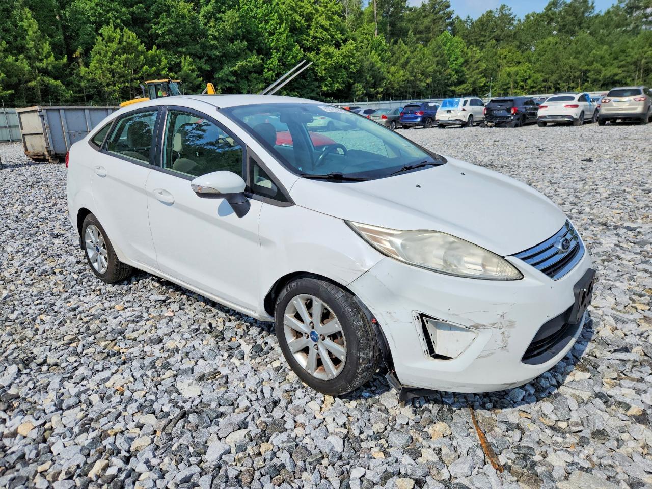 2013 FORD FIESTA — фото 4