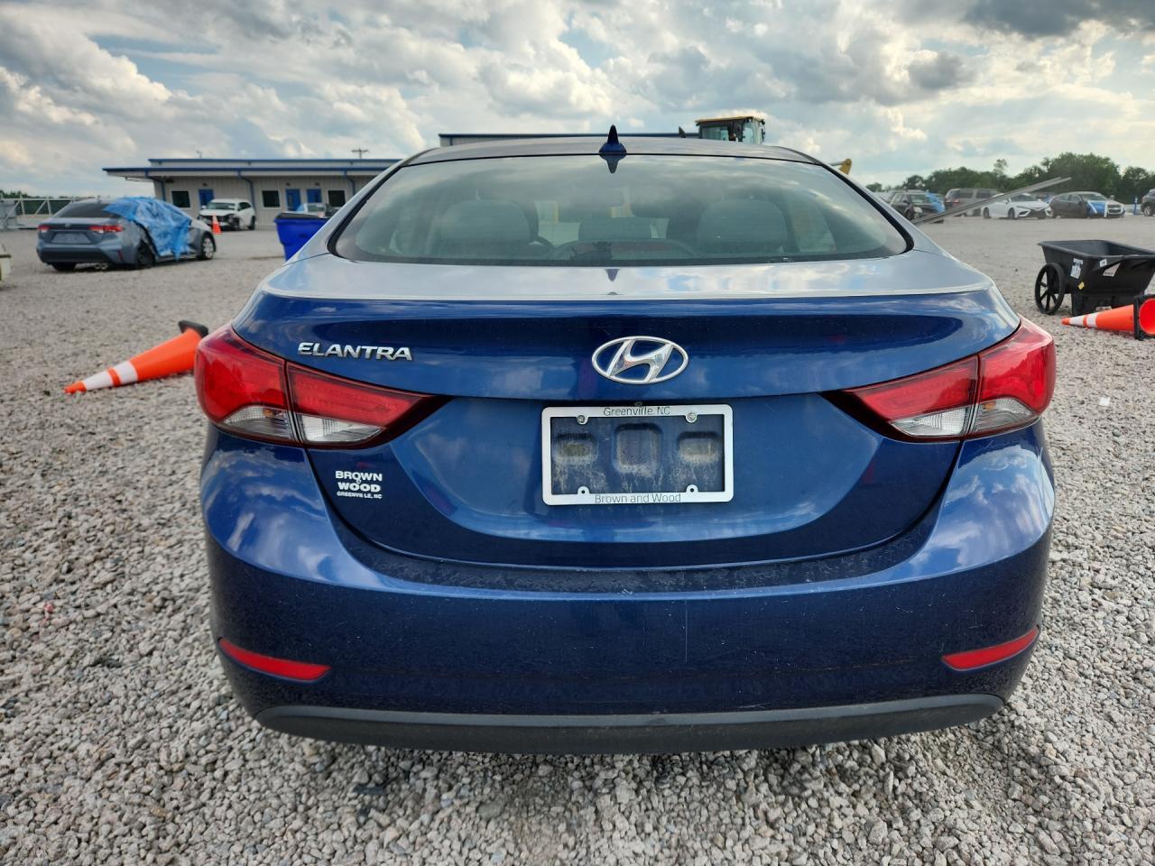 2015 HYUNDAI ELANTRA — фото 6