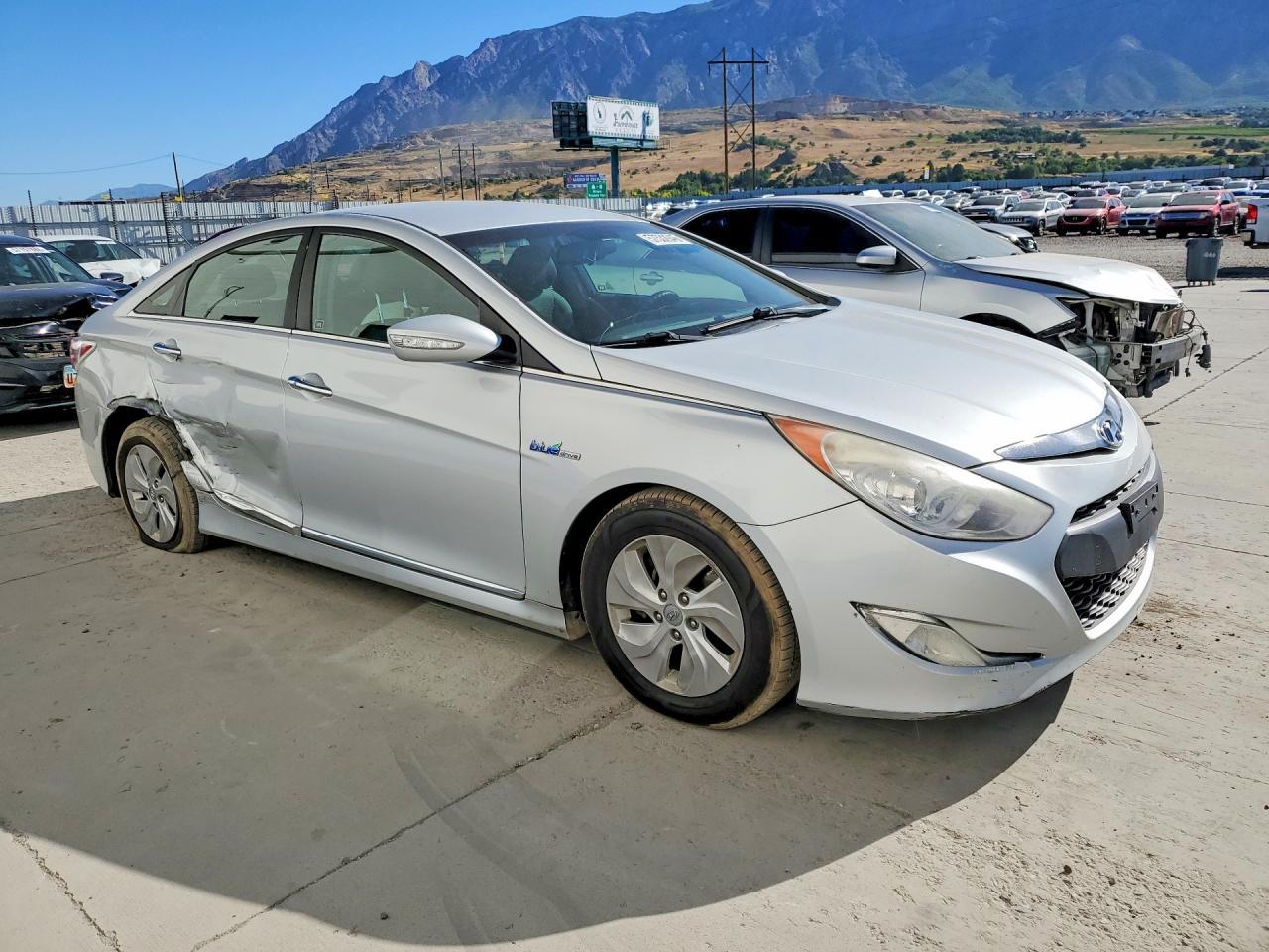 2015 HYUNDAI SONATA HYBRID — фото 4