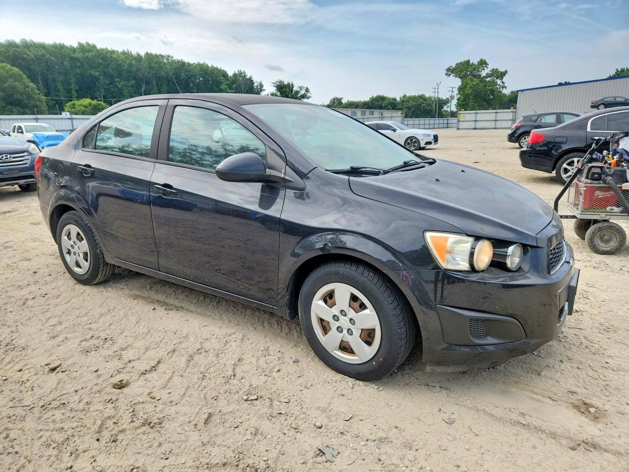2015 CHEVROLET SONIC — фото 4