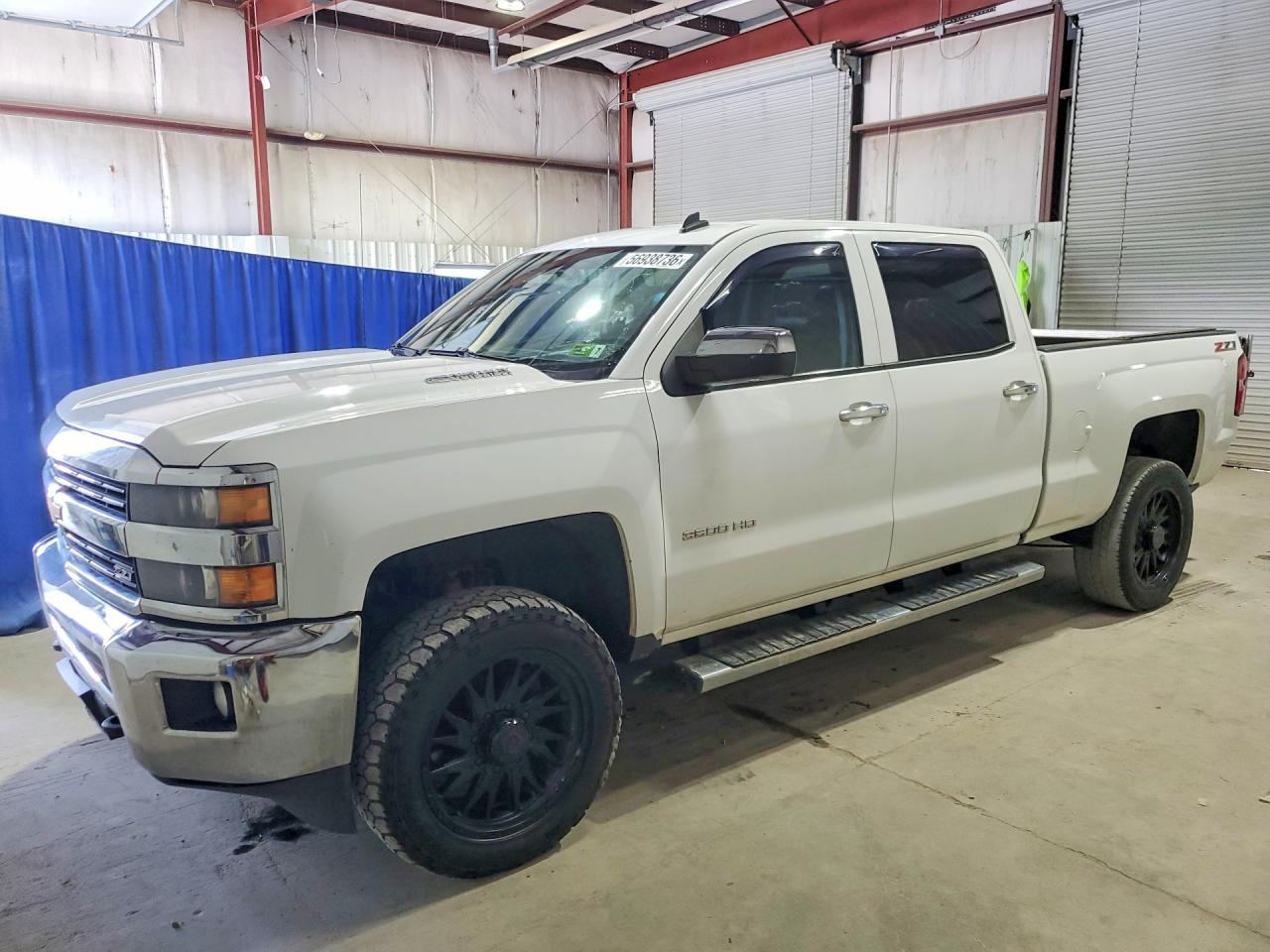 2015 CHEVROLET SILVERADO 3500 — фото 1