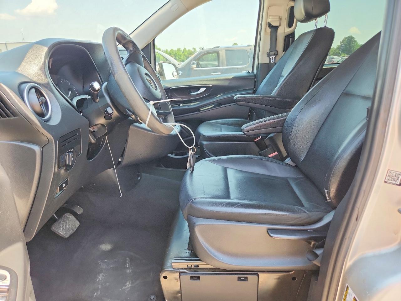 2016 MERCEDES-BENZ METRIS — фото 7