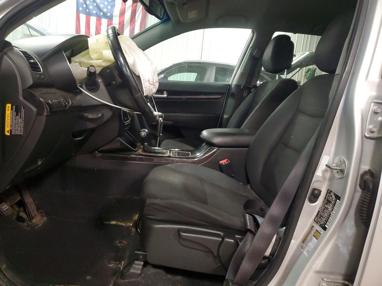 2014 KIA SORENTO — фото 7