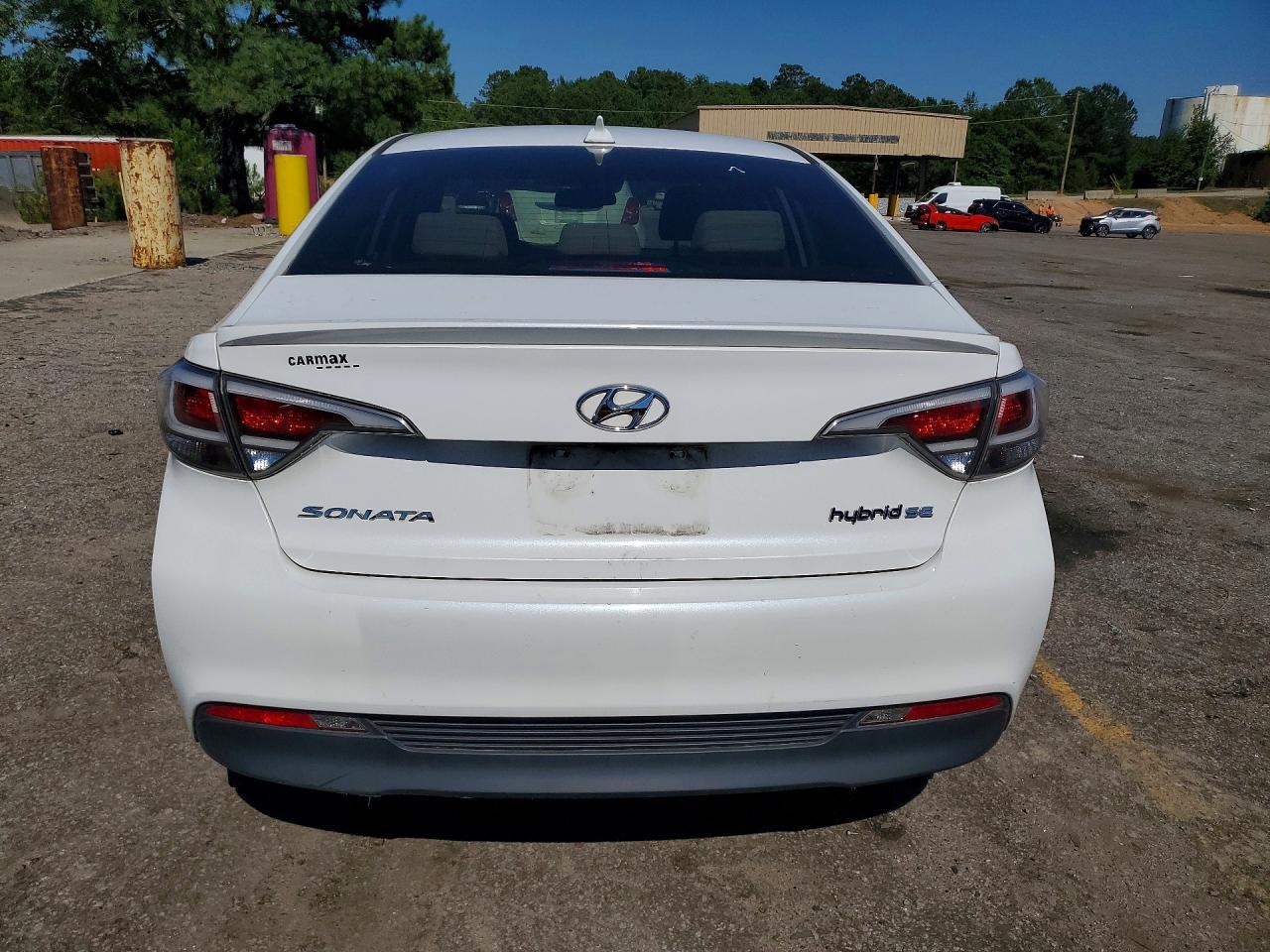 HYUNDAI SONATA HYBRID