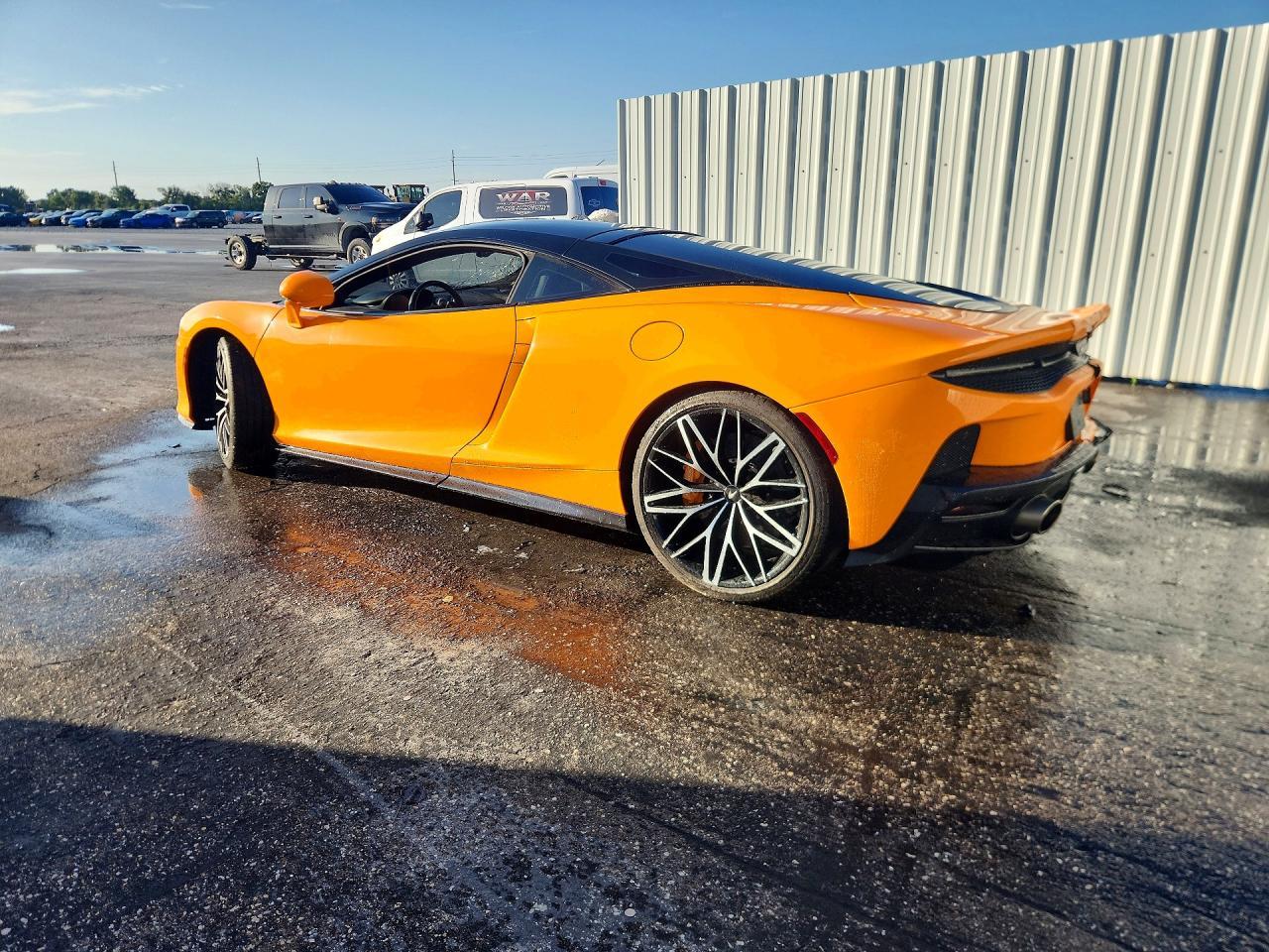 MCLAREN GT
