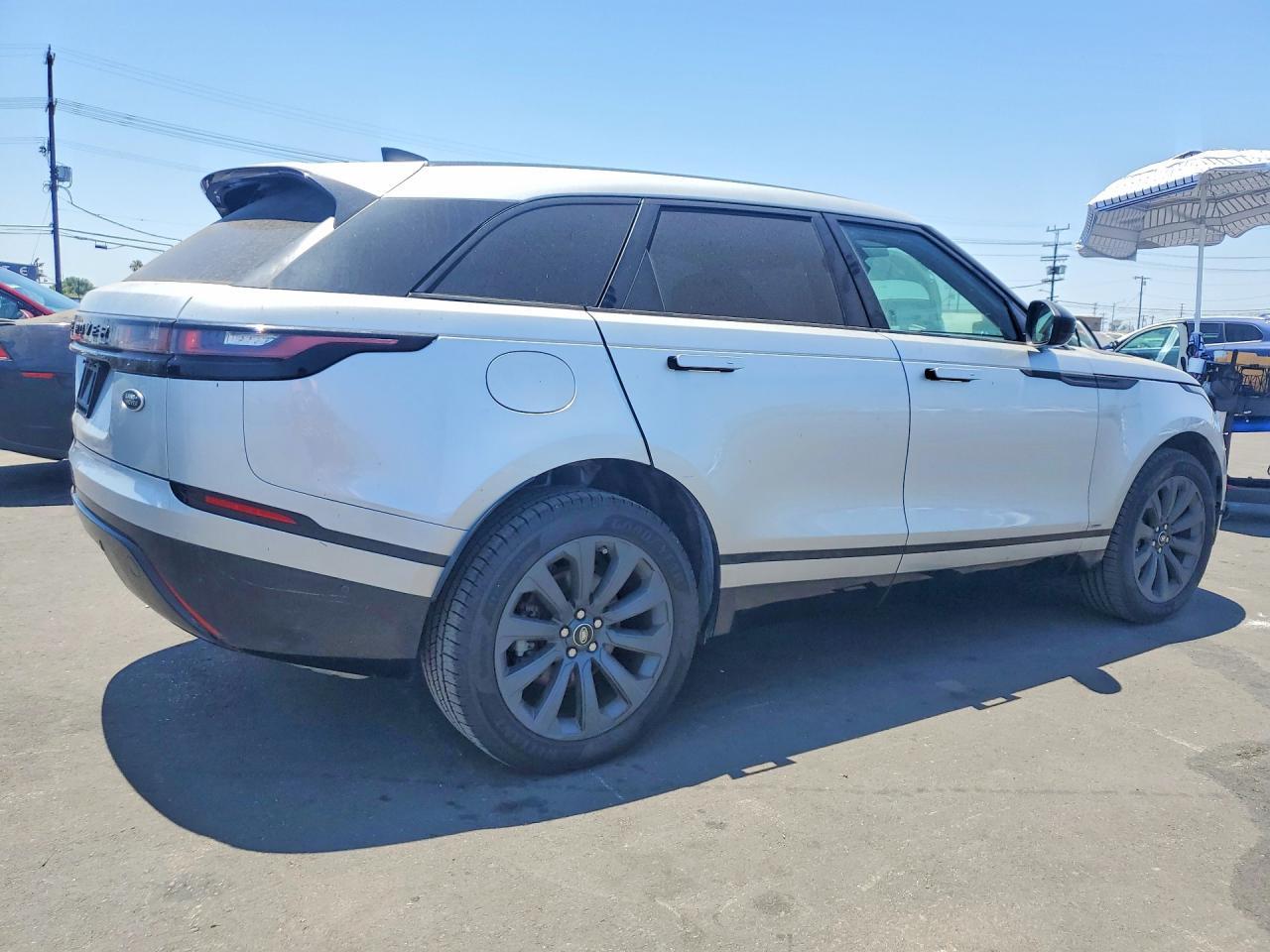 2019 LAND ROVER RANGE ROVER VELAR — фото 3