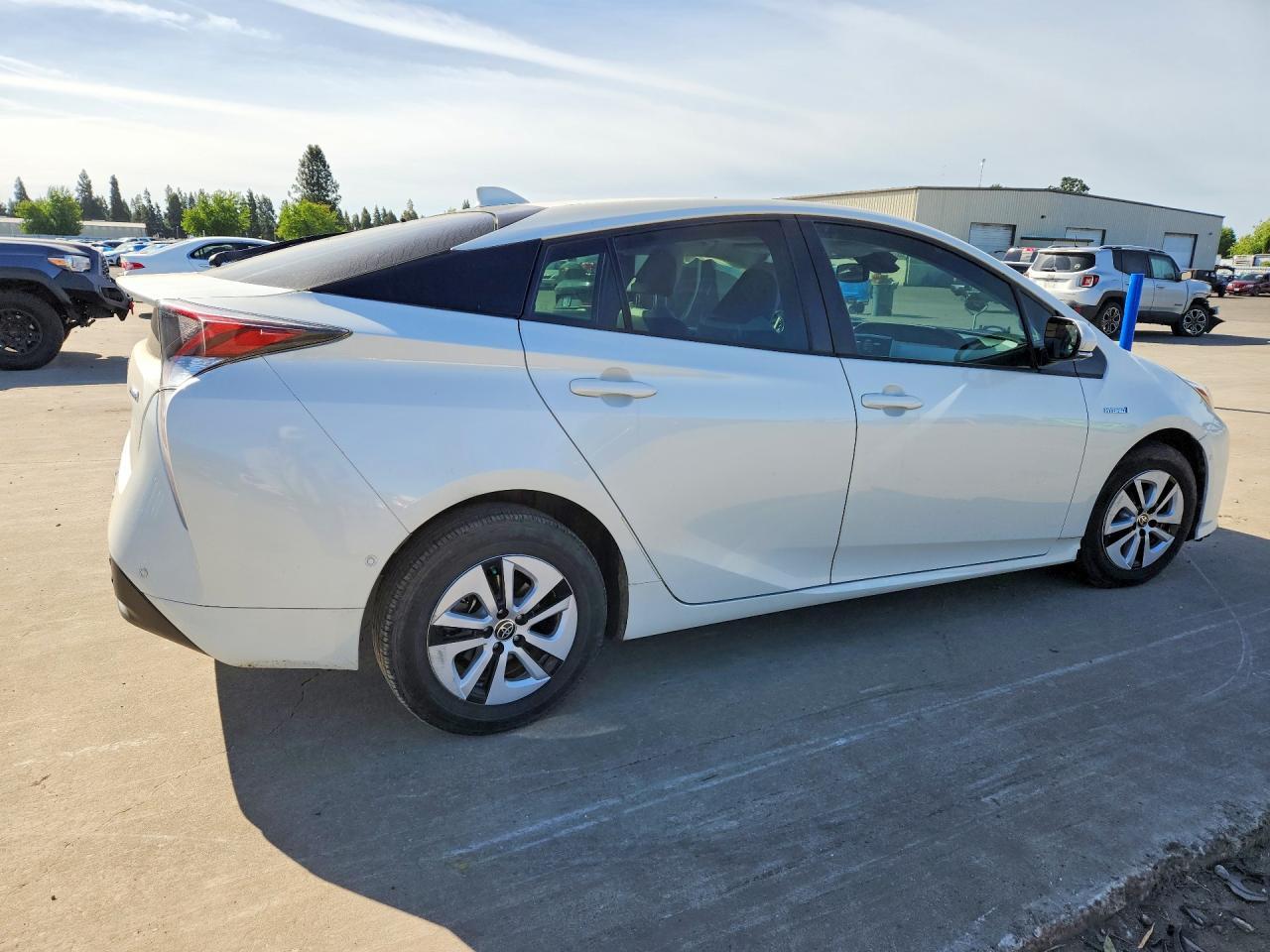 2017 TOYOTA PRIUS — фото 3