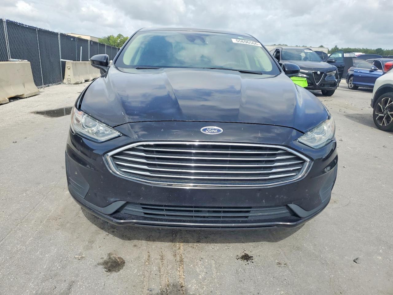 FORD FUSION