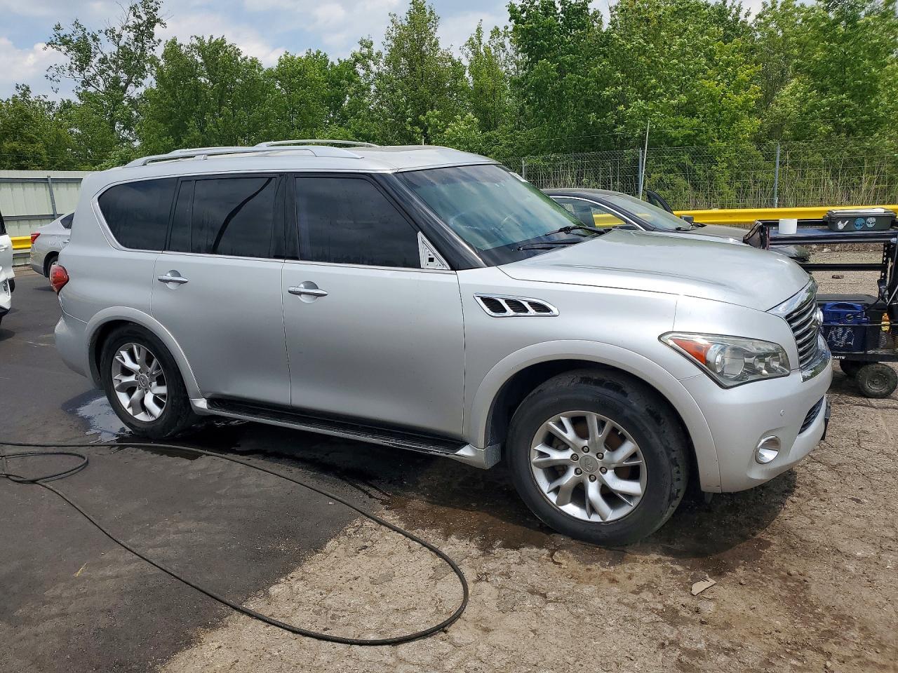 INFINITI QX56
