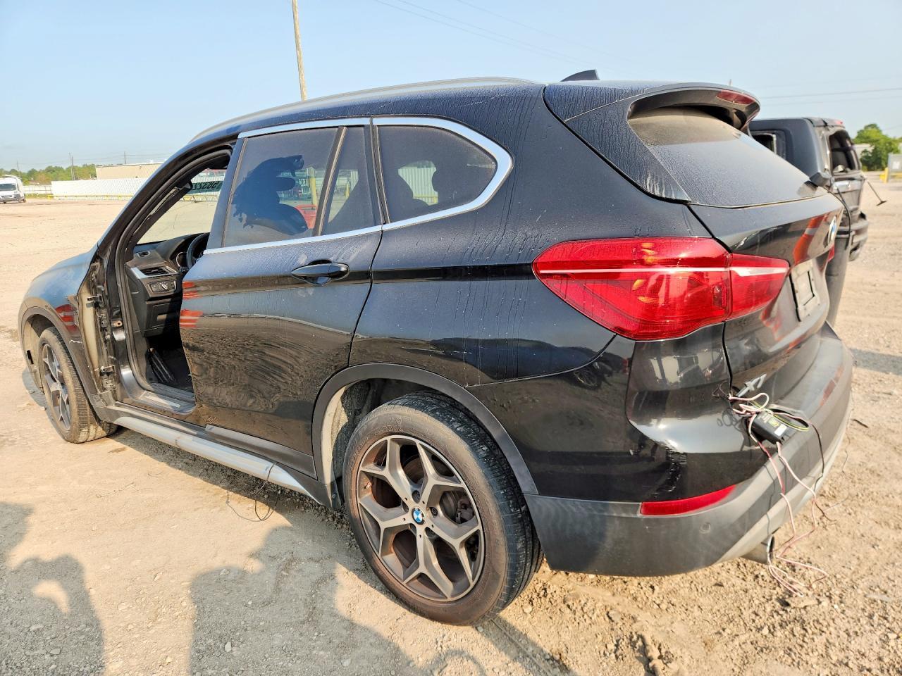 2019 BMW X1 — фото 2