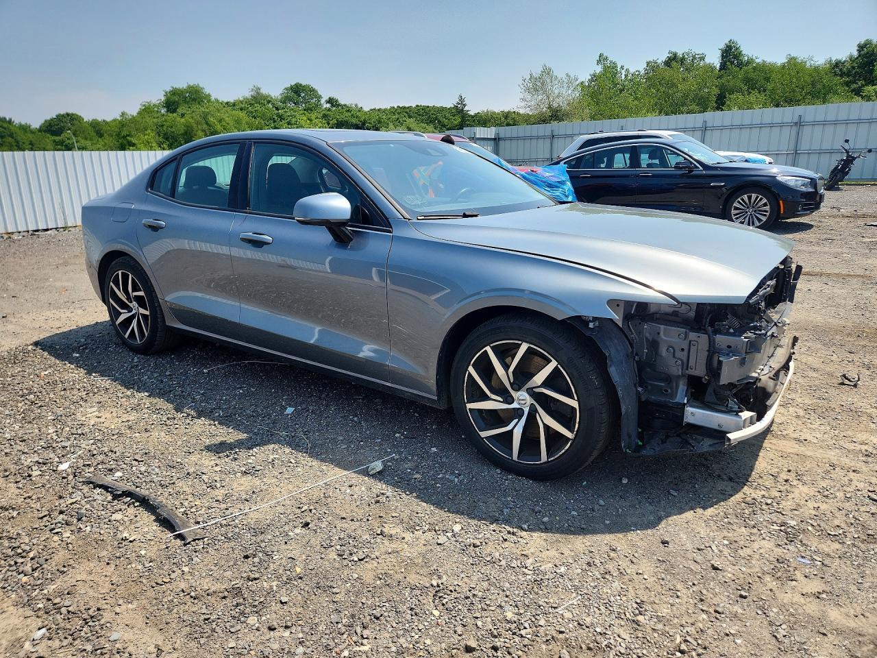 2019 VOLVO S60 — фото 4
