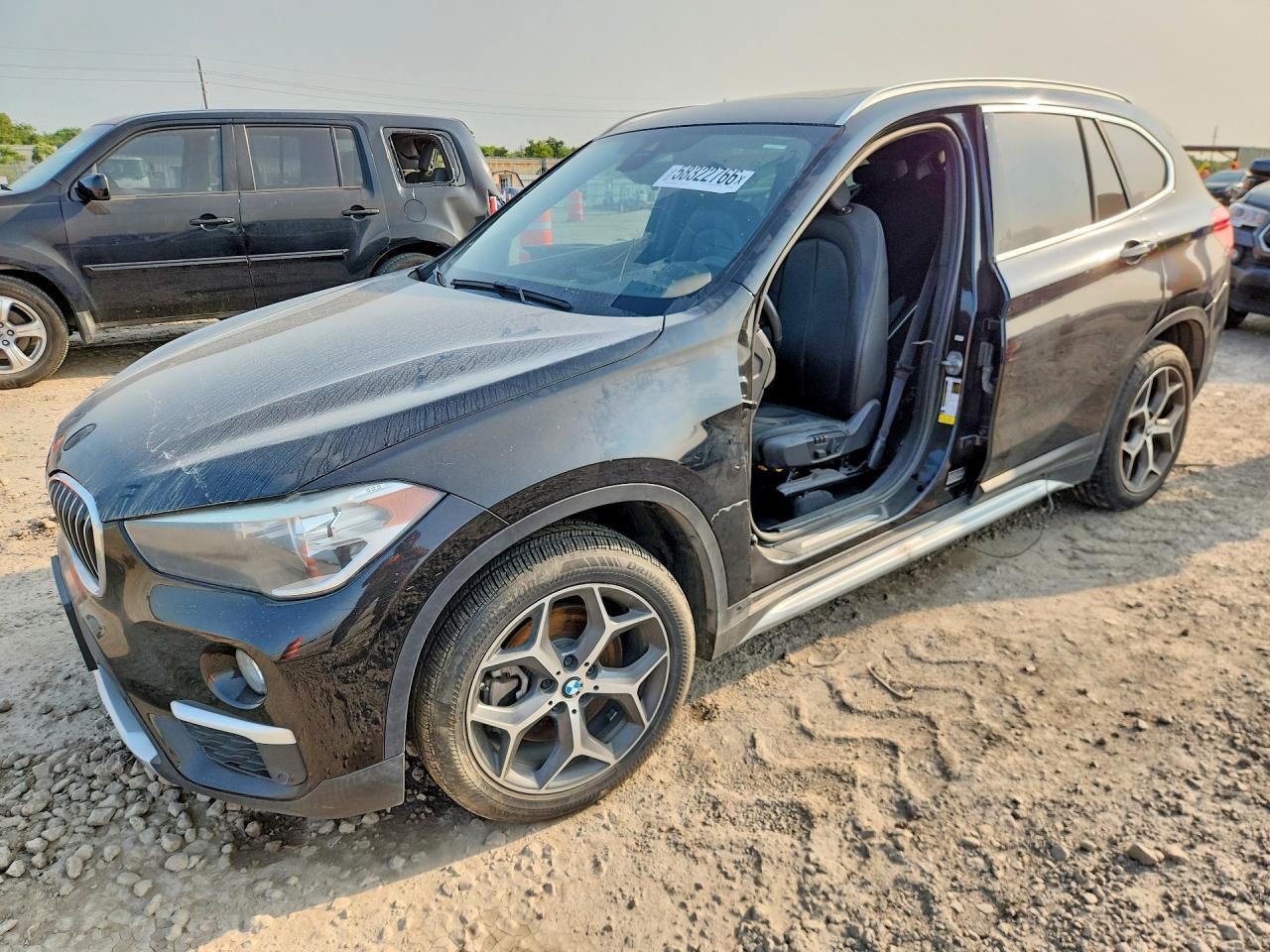 2019 BMW X1 — фото 1