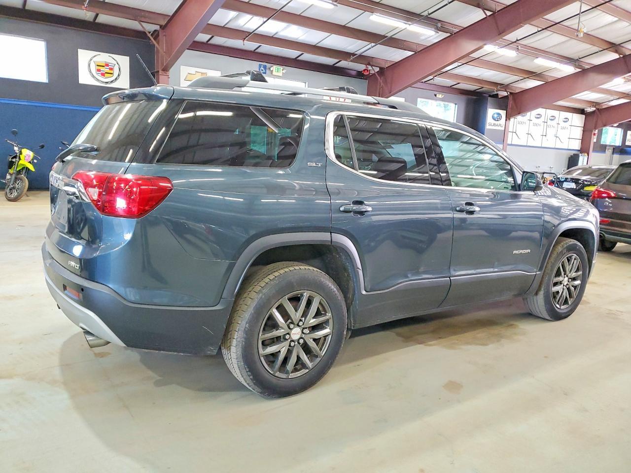 2019 GMC ACADIA — фото 3