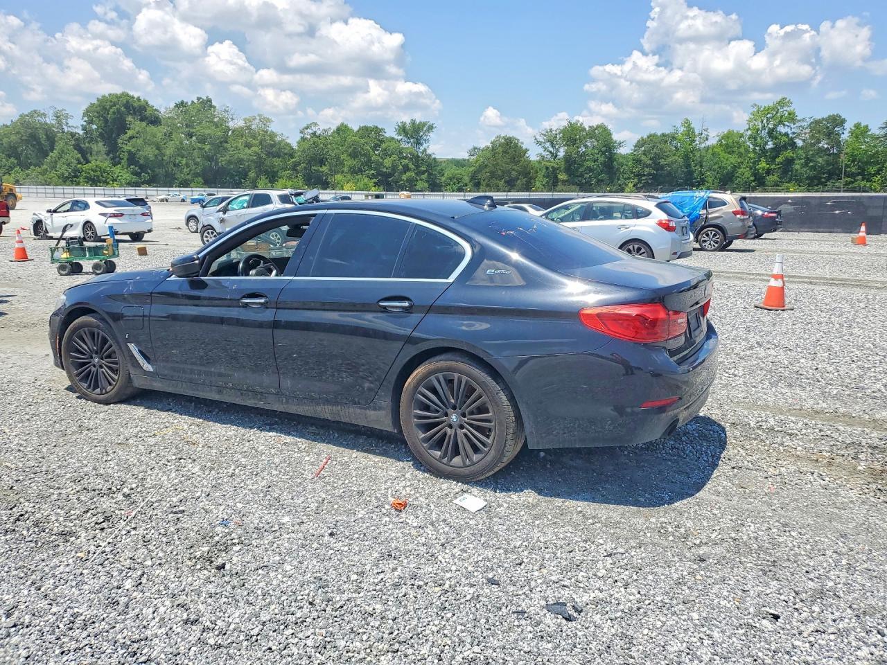 2018 BMW 5 SERIES — фото 2