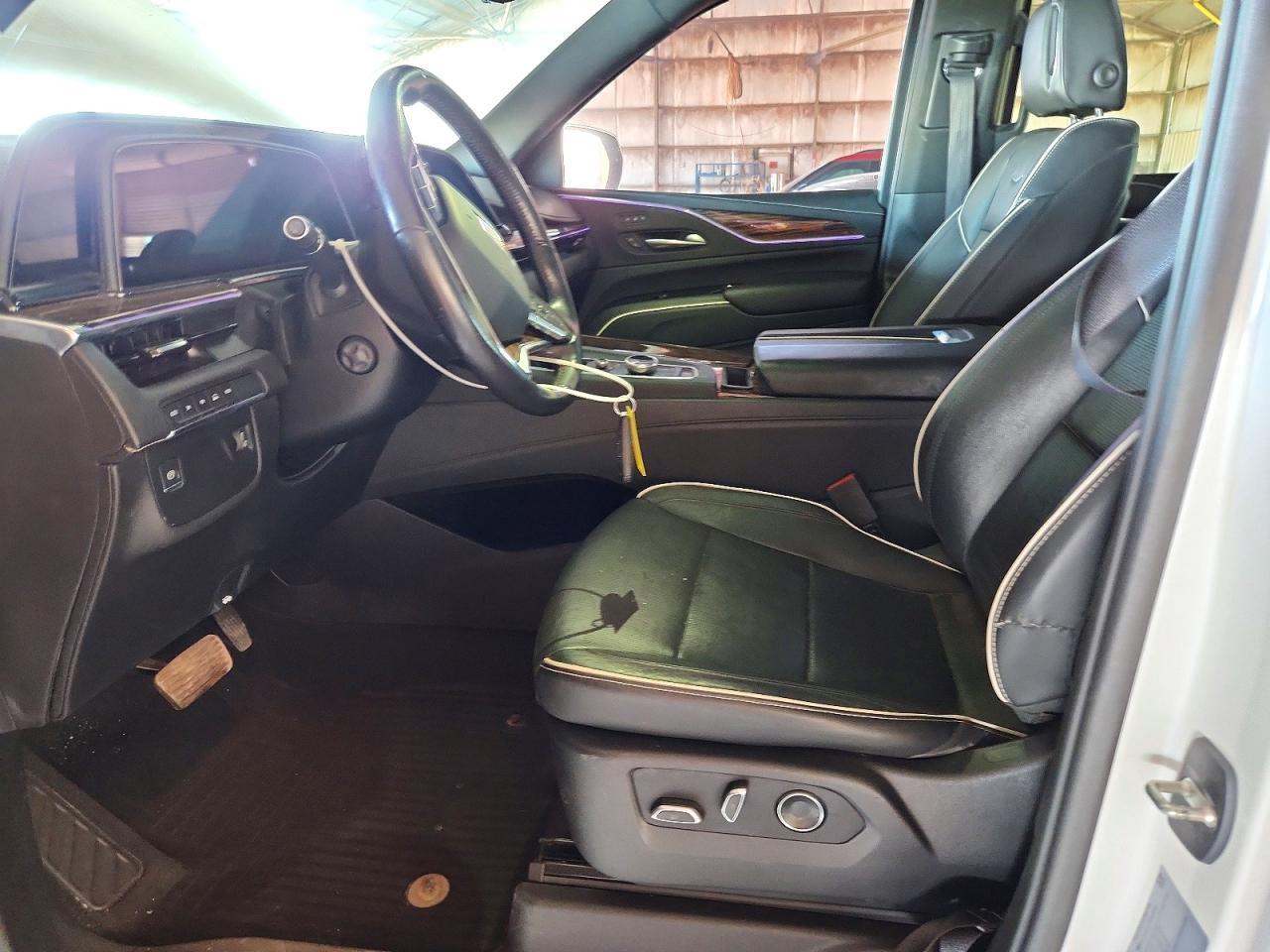 CADILLAC ESCALADE