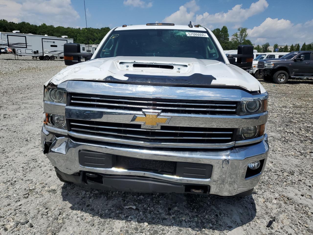 2018 CHEVROLET SILVERADO 2500 — фото 5