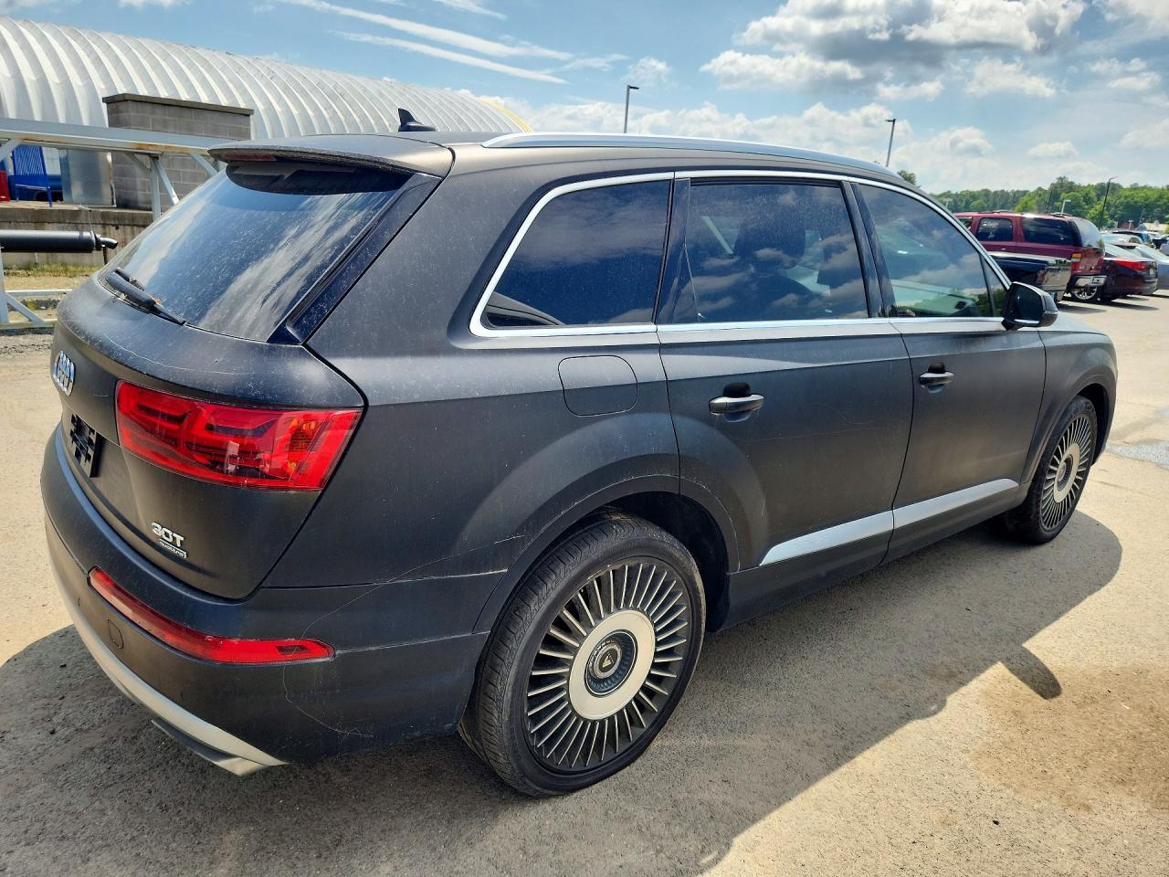 2017 AUDI Q7 — фото 3