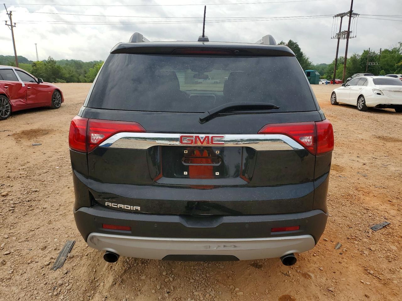 2017 GMC ACADIA — фото 6