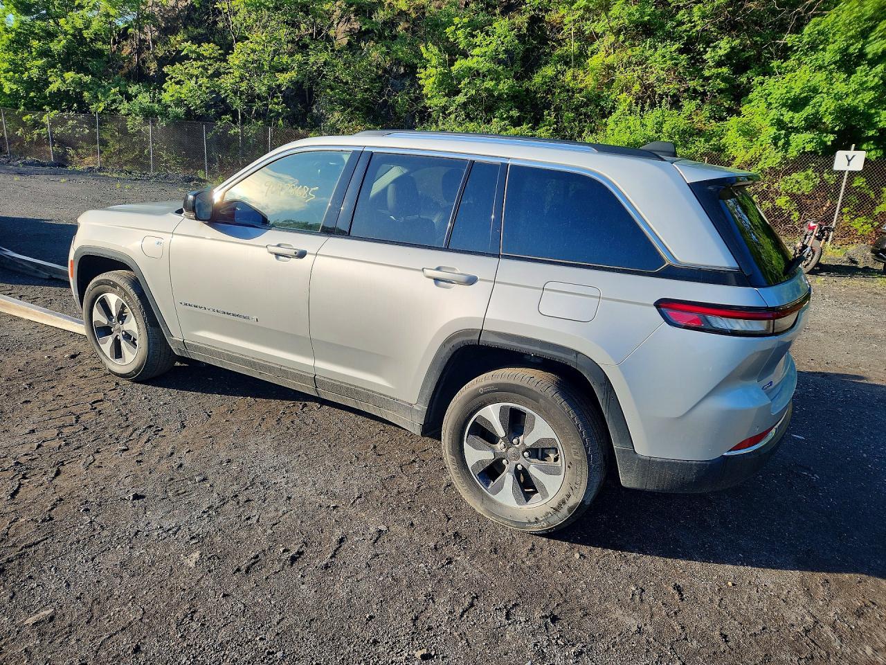 2023 JEEP GRAND CHEROKEE — фото 2