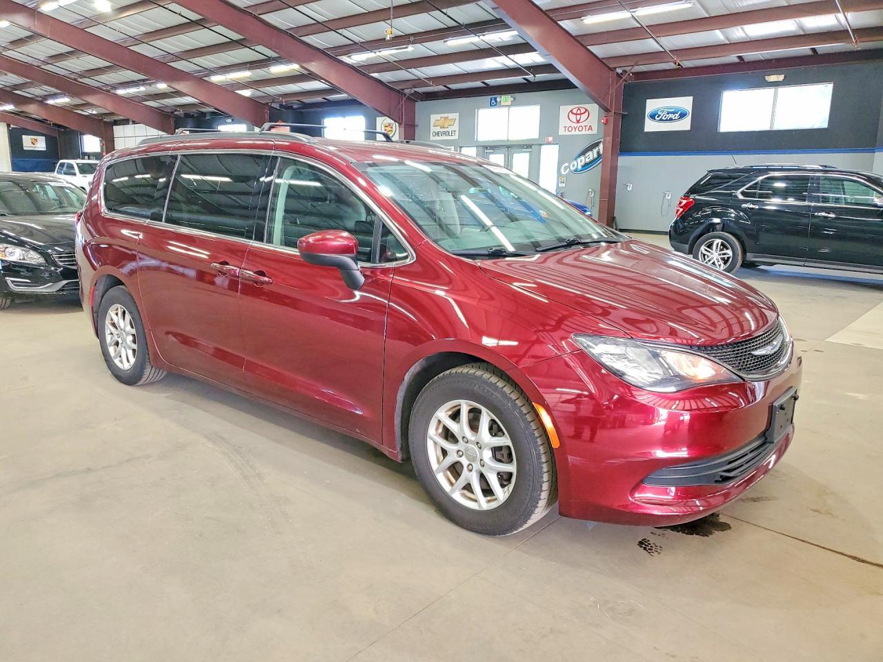 2020 CHRYSLER VOYAGER — фото 4