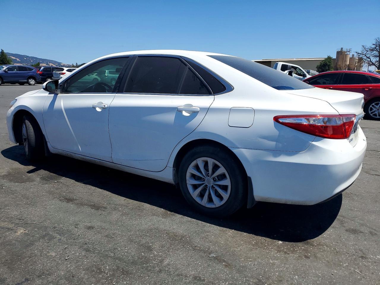 2017 TOYOTA CAMRY — фото 2