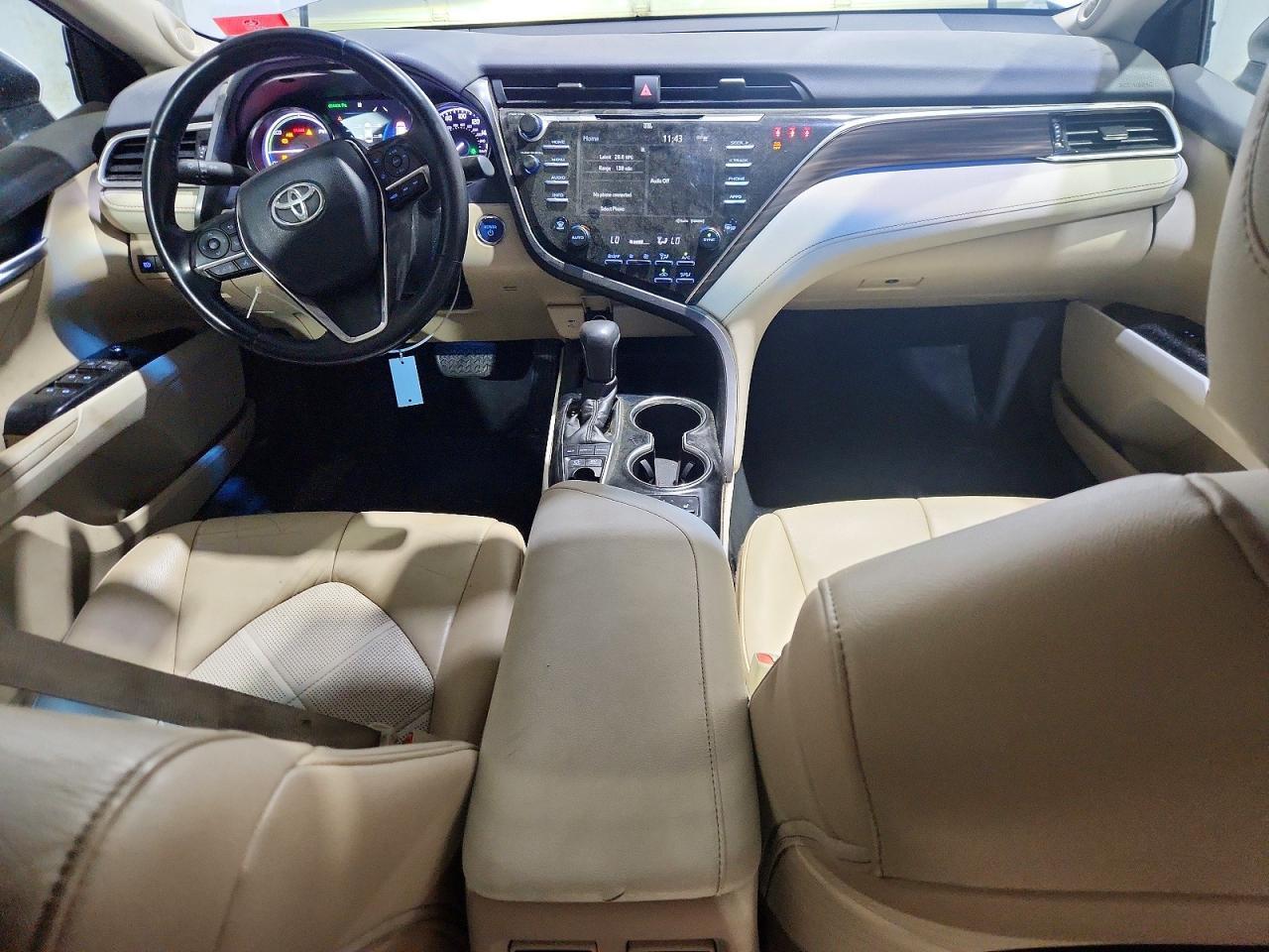2018 TOYOTA CAMRY HYBRID — фото 8