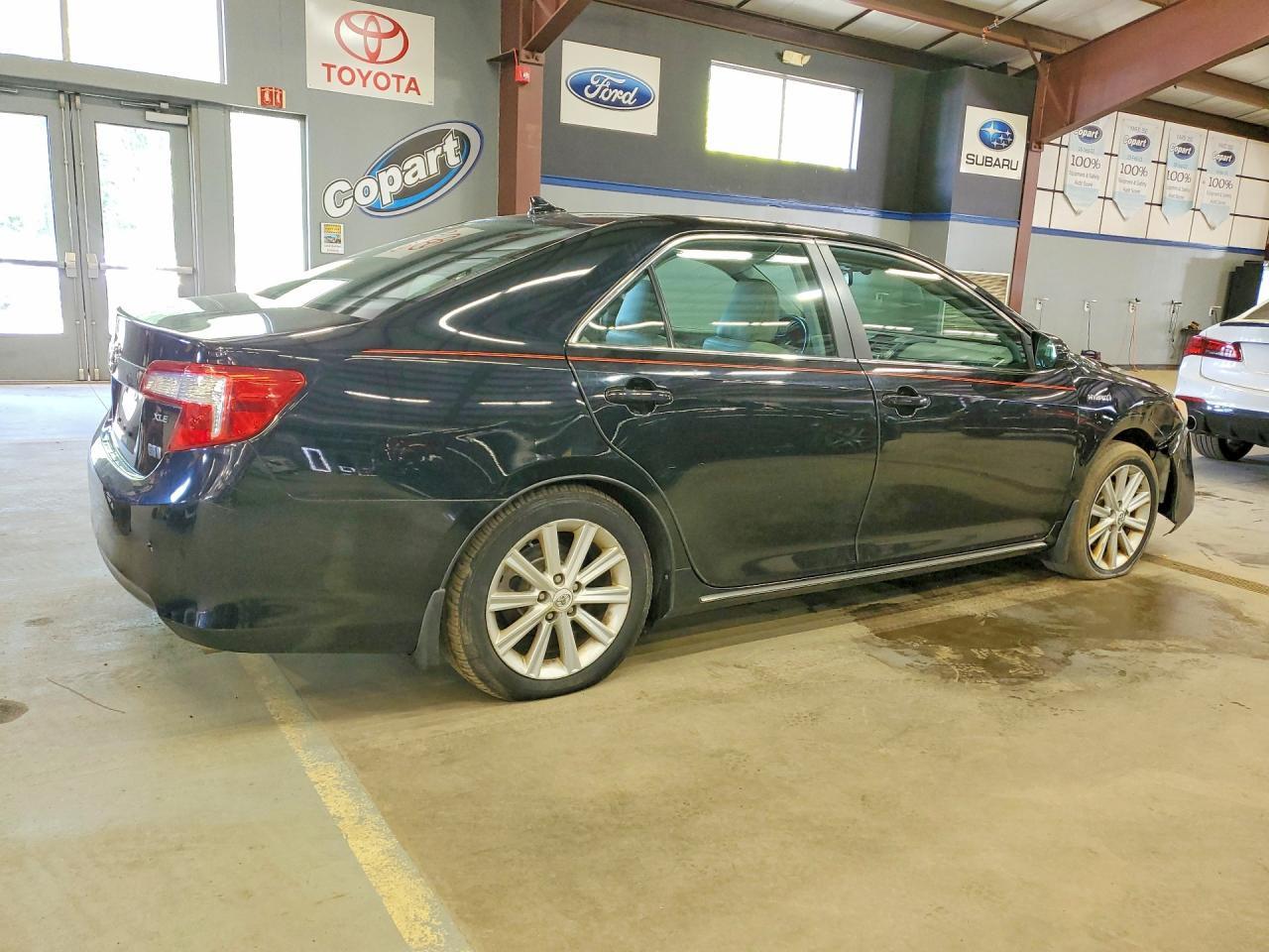 TOYOTA CAMRY HYBRID