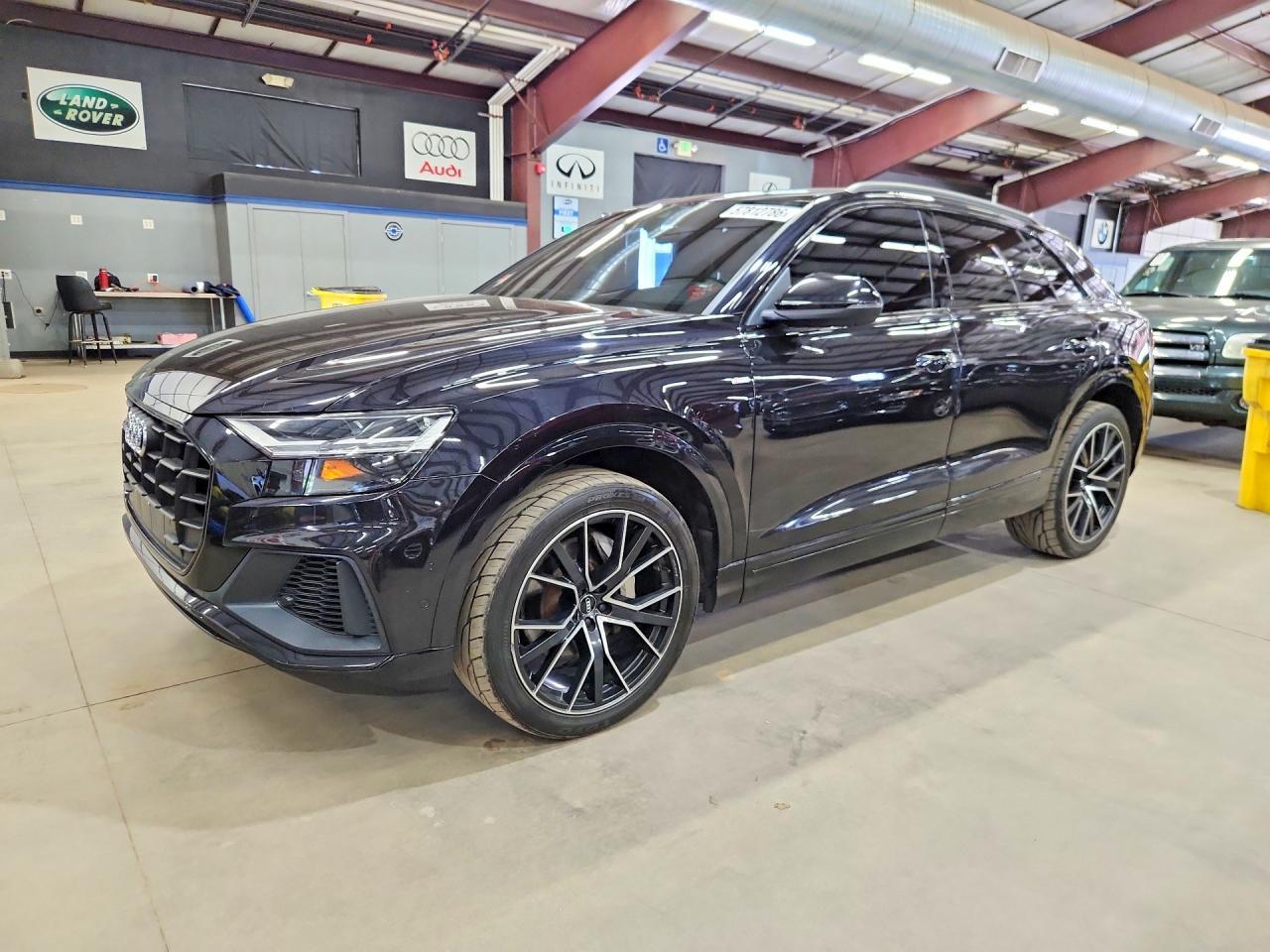 2019 AUDI Q8 — фото 1