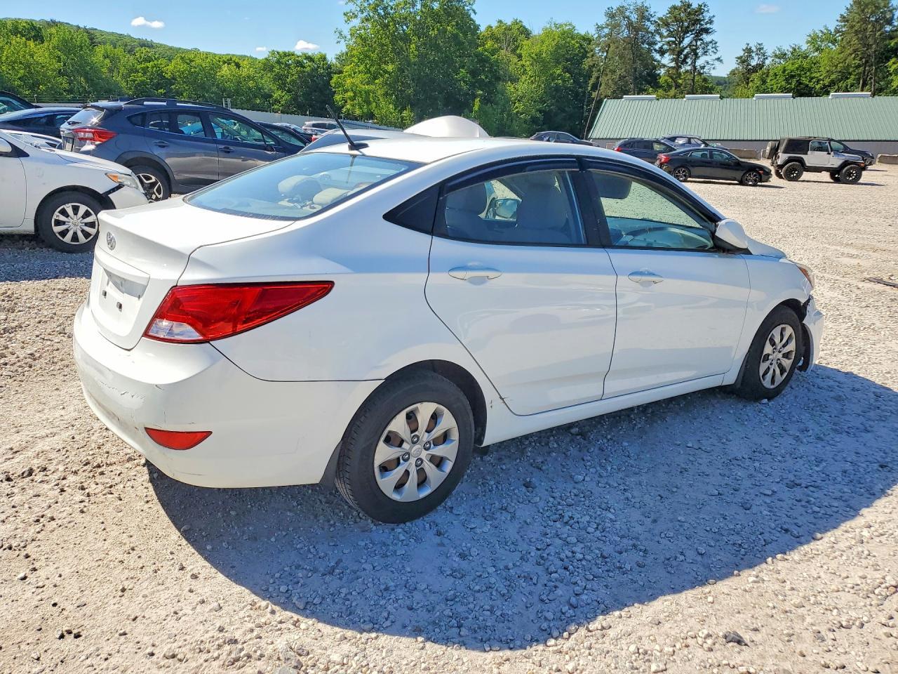 2016 HYUNDAI ACCENT — фото 3