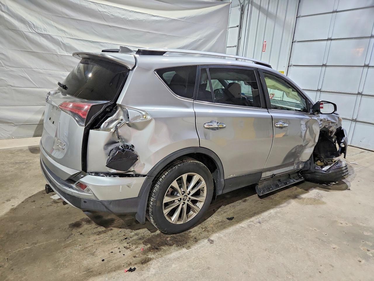 2018 TOYOTA RAV4 HYBRID — фото 3