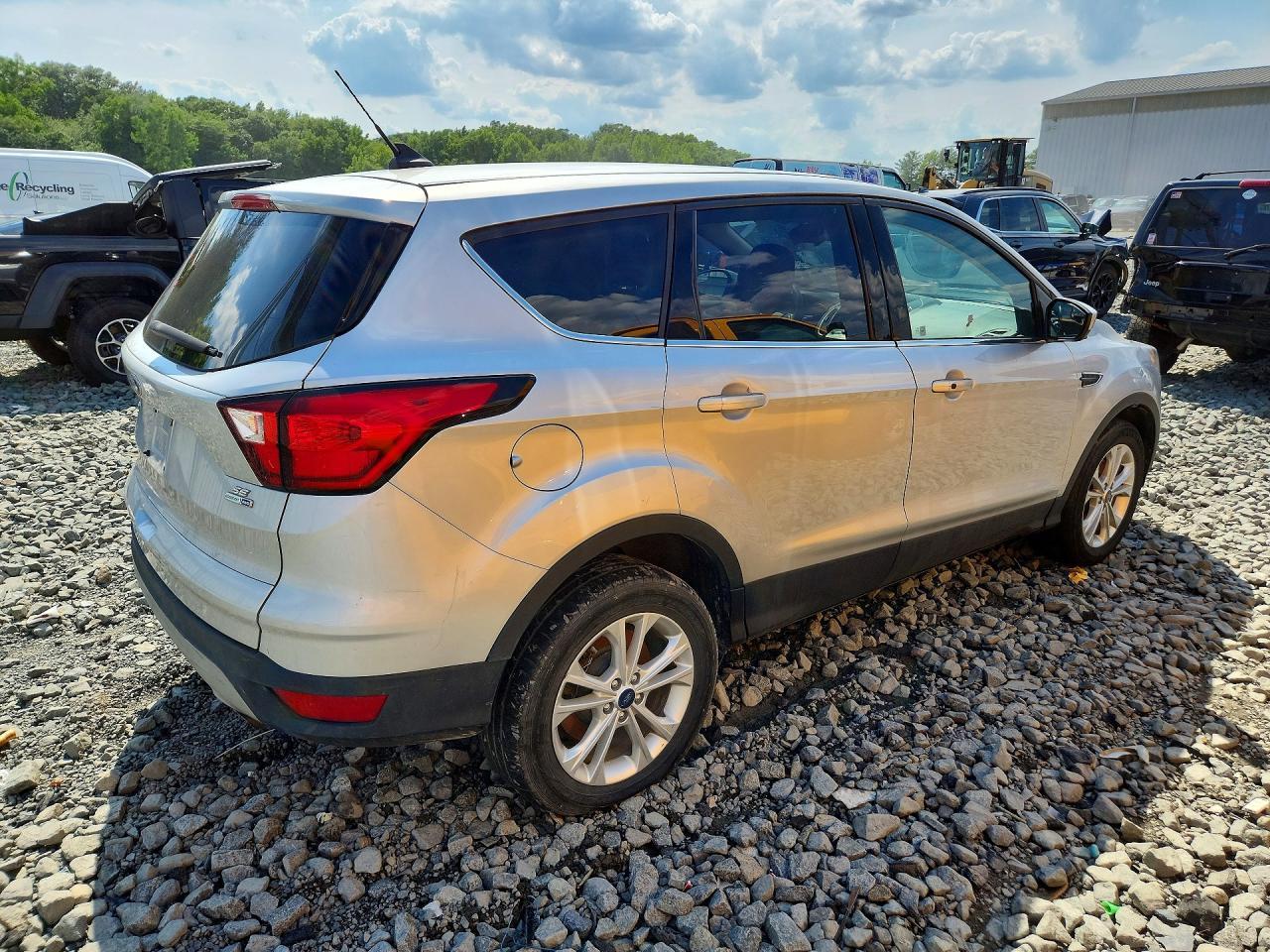 2019 FORD ESCAPE — фото 3