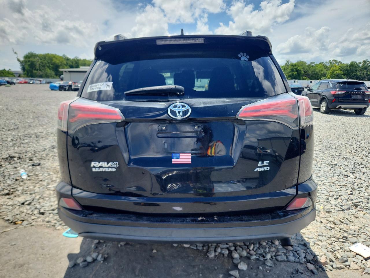2017 TOYOTA RAV4 — фото 6