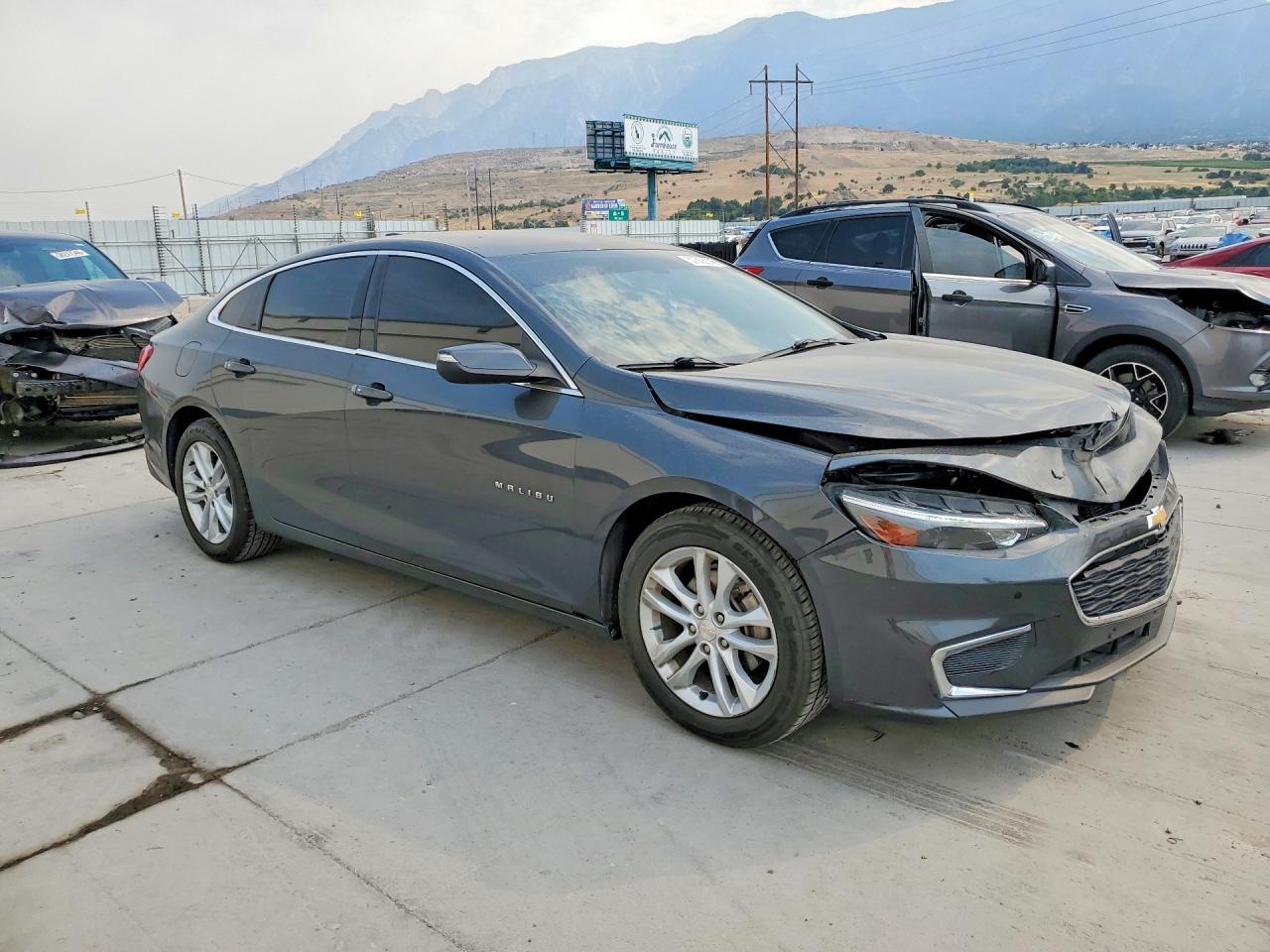 2017 CHEVROLET MALIBU — фото 4
