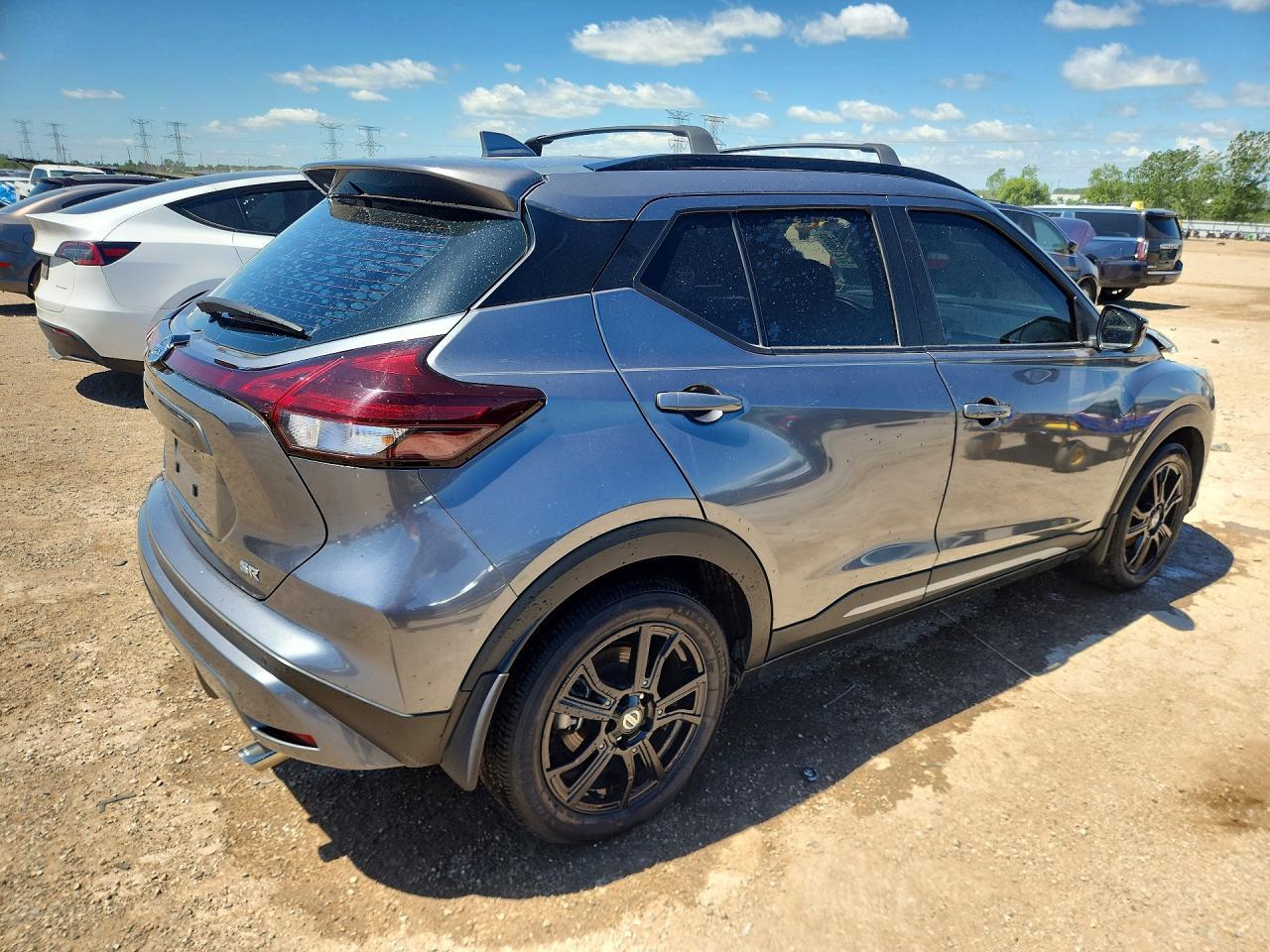 2021 NISSAN KICKS — фото 3