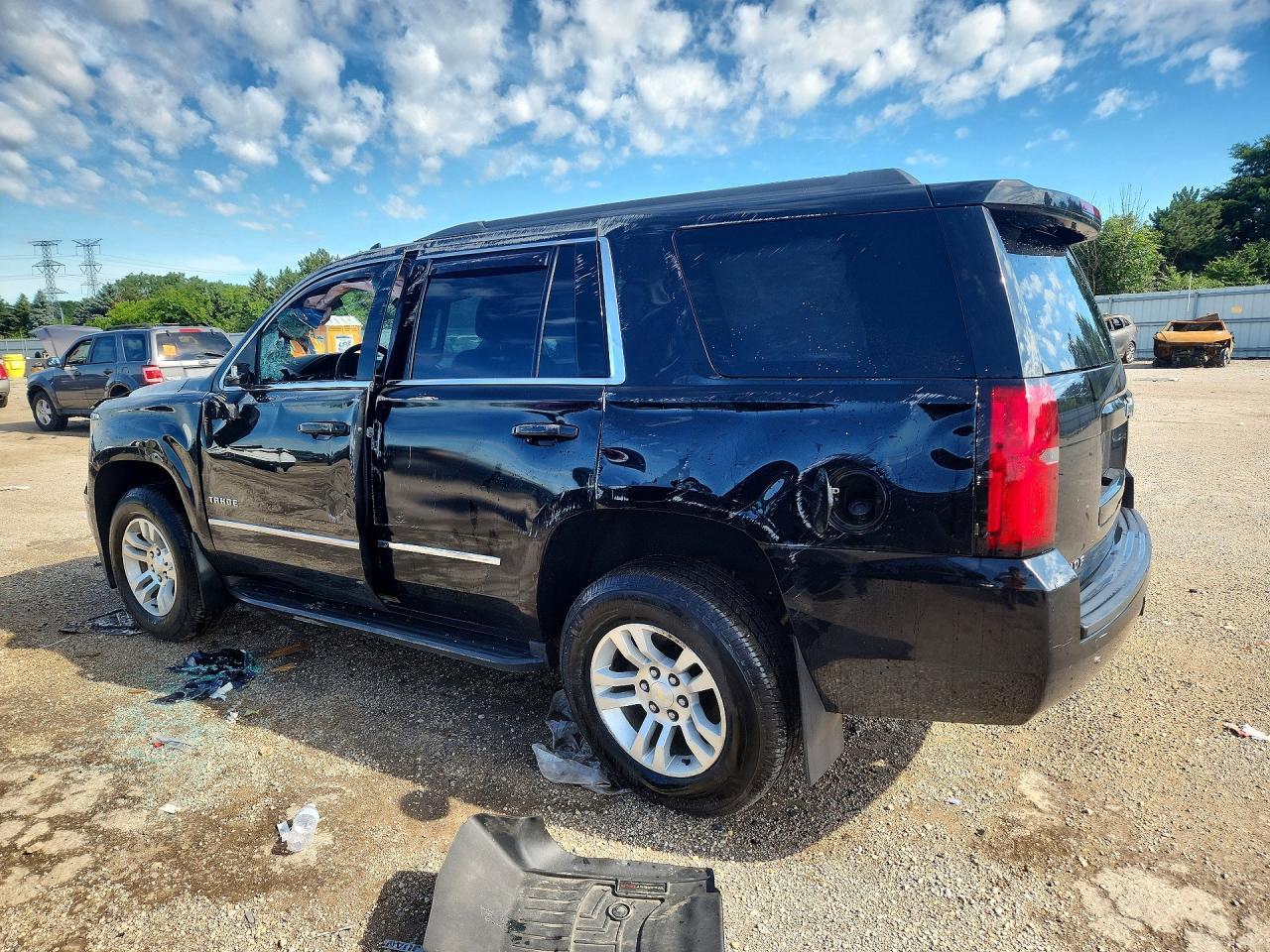 2017 CHEVROLET TAHOE — фото 2